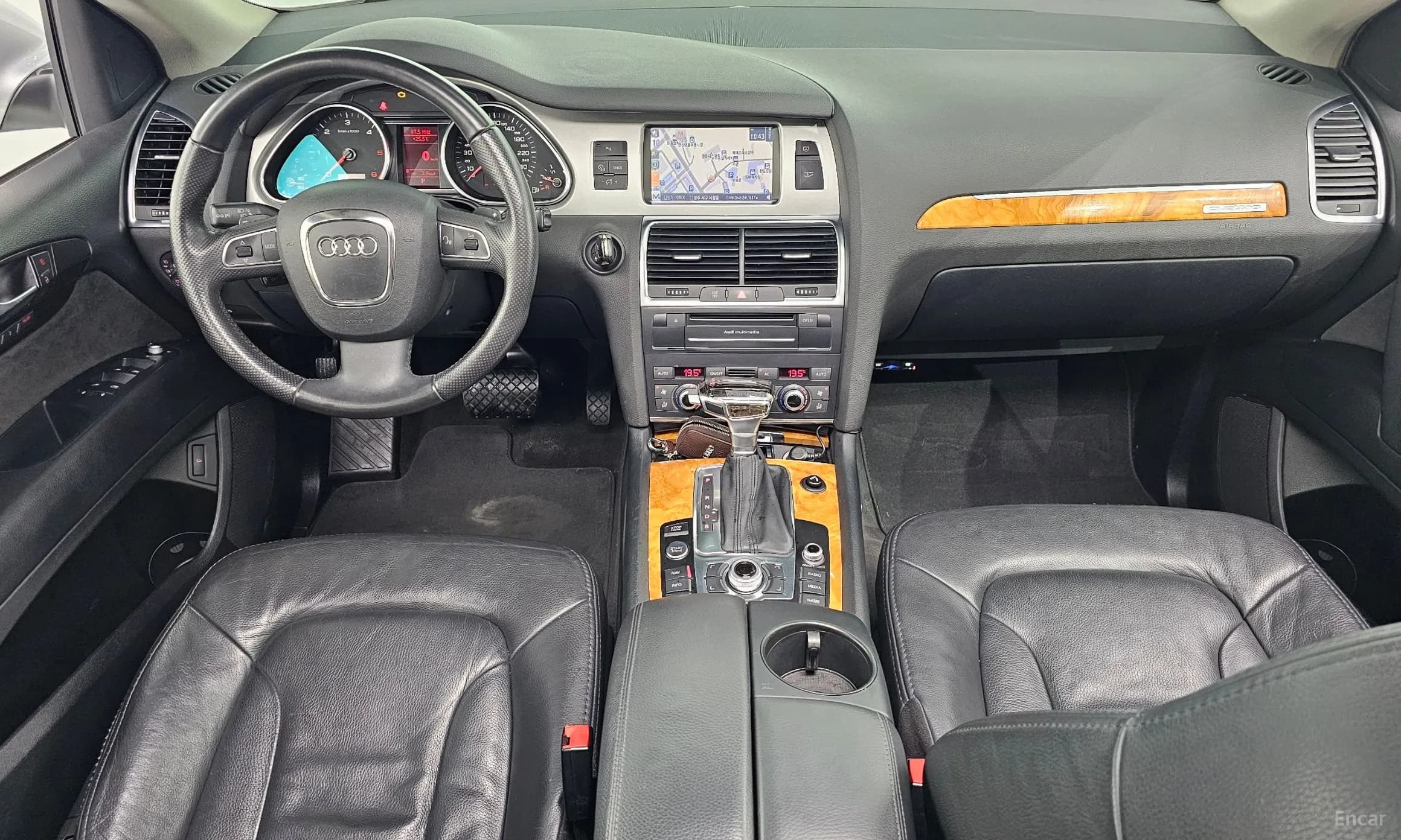 Q7