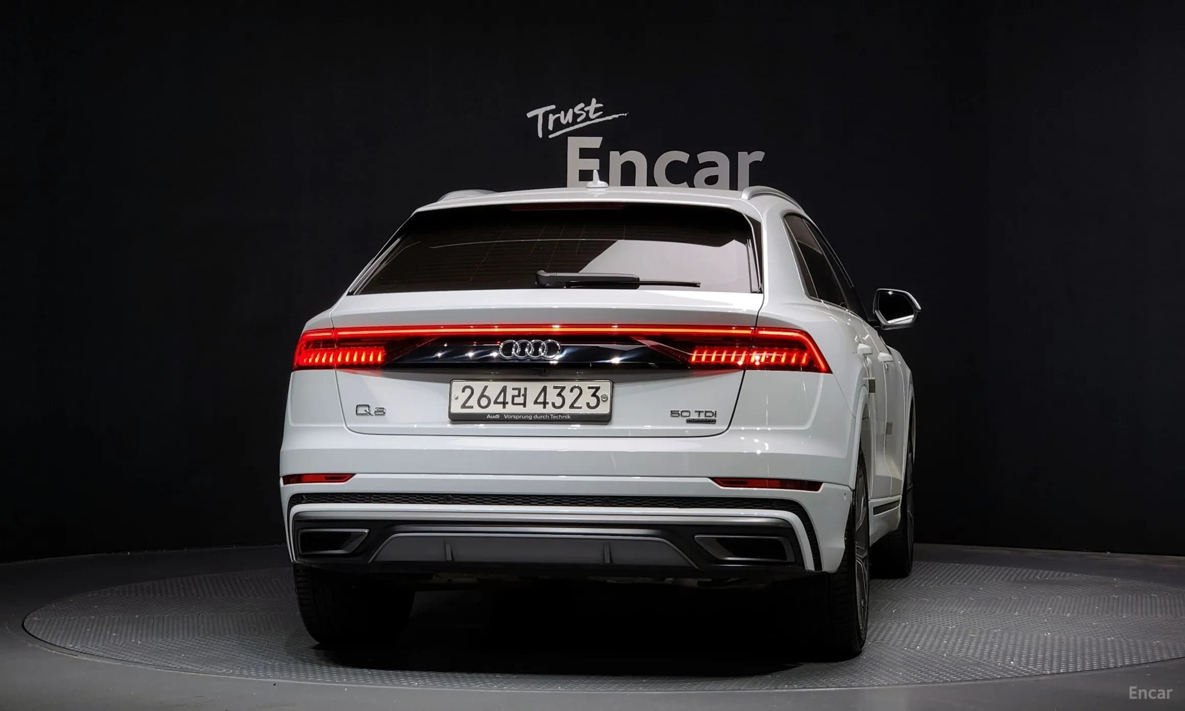 Q8 (4M)