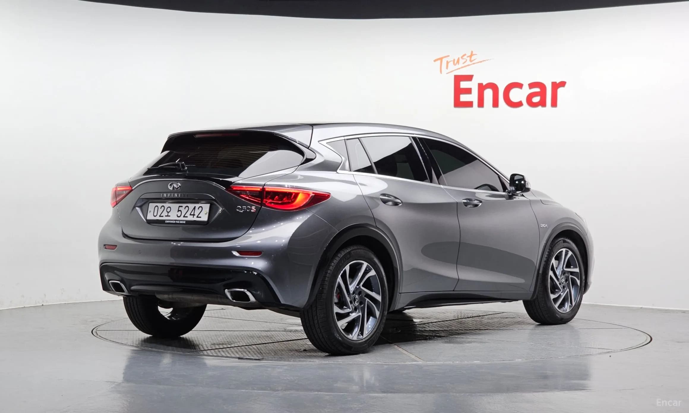 Q30