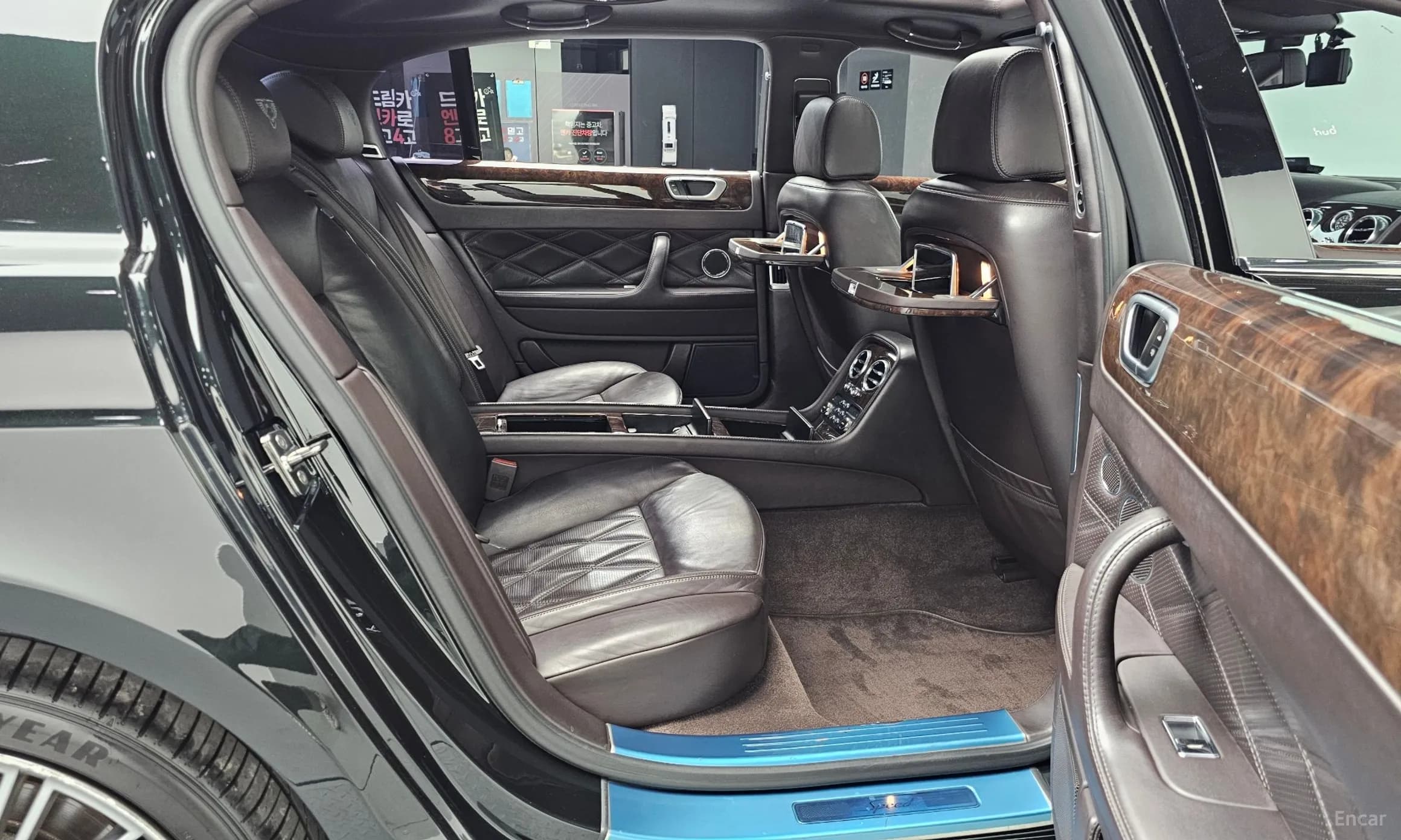 Flying Spur Gen 1