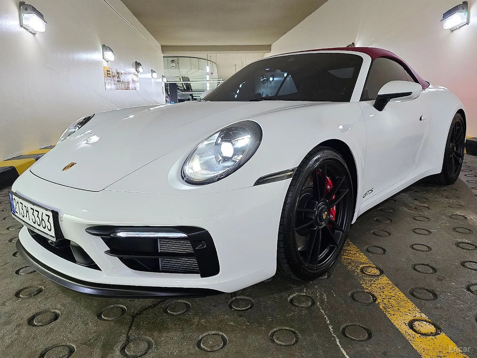 911 (992)