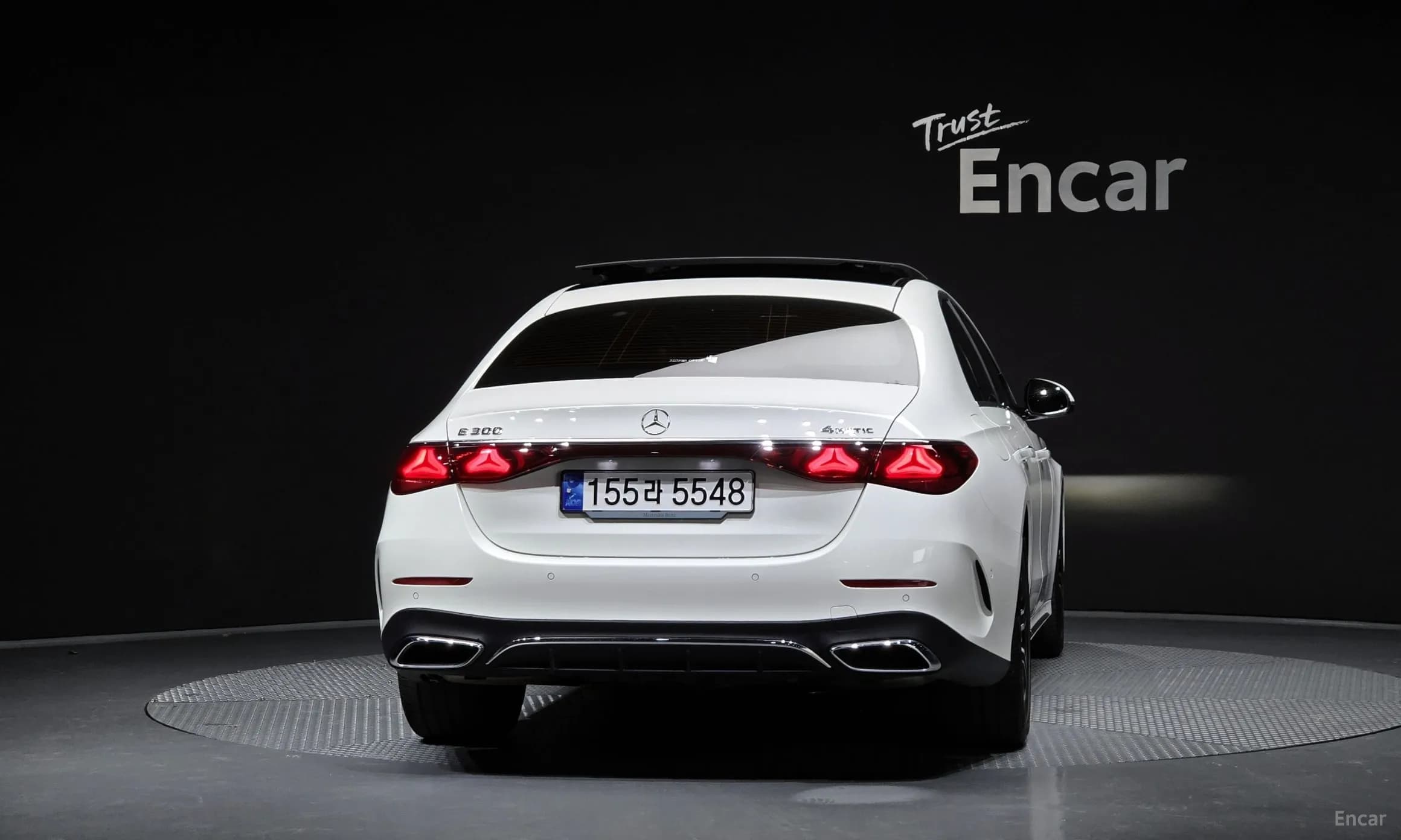 E-Class W214