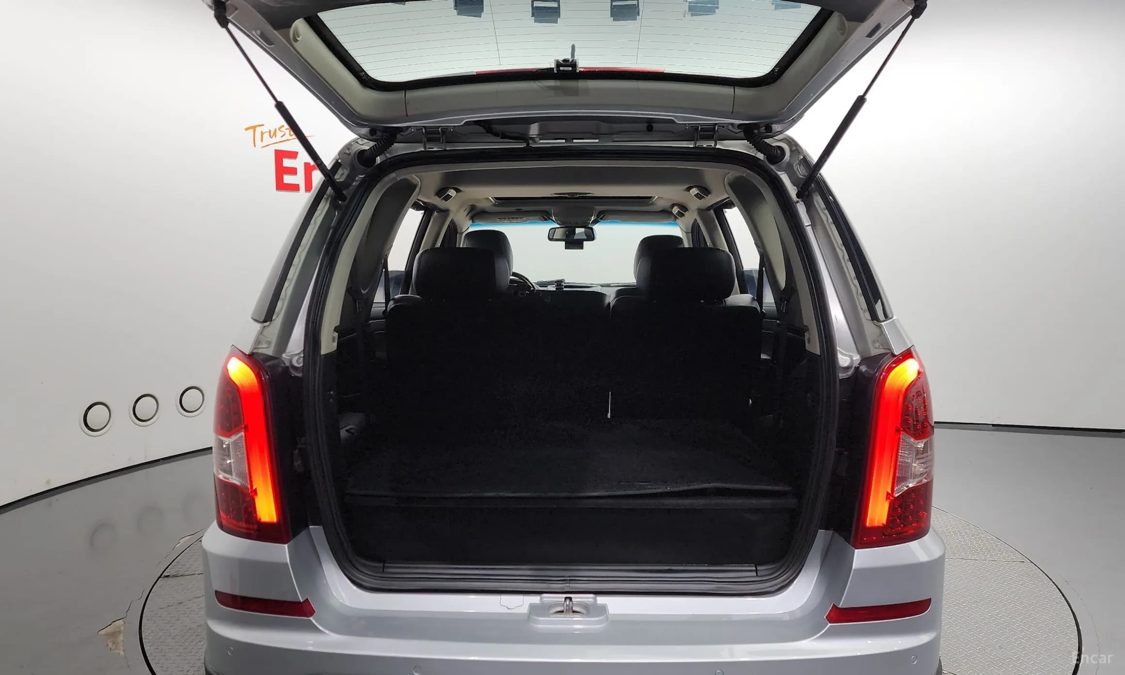 Rexton W