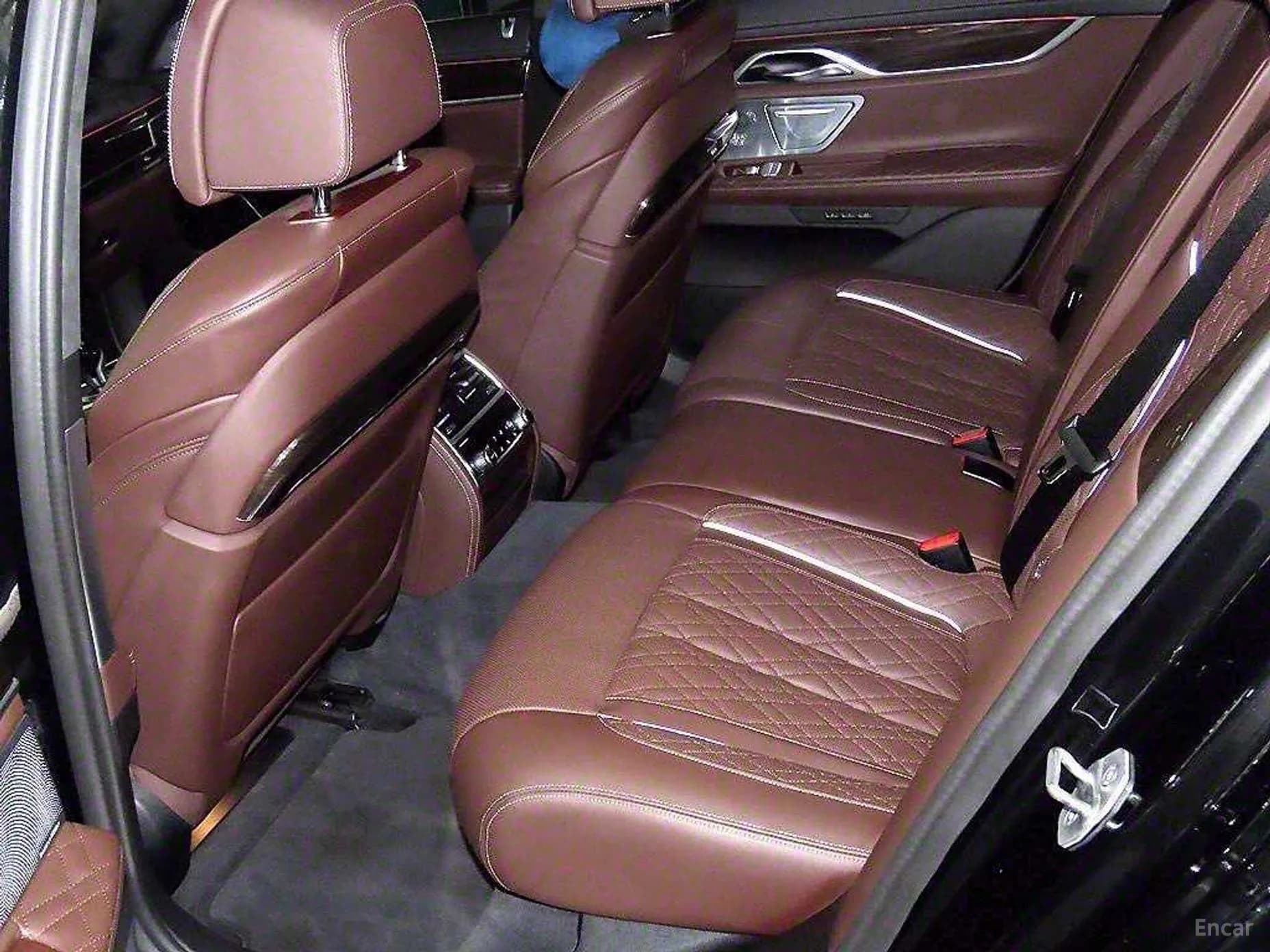 7 Series (G11)