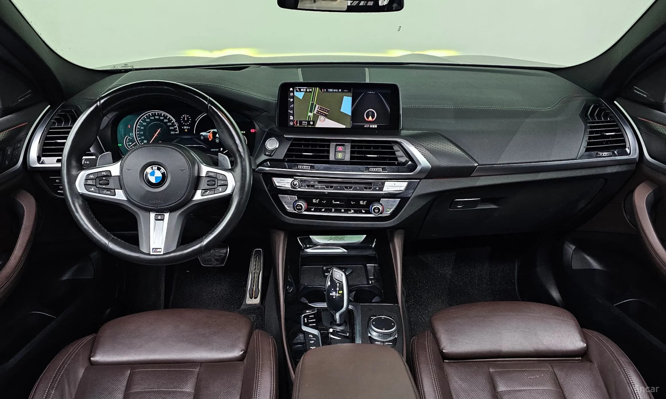 X4 (G02)