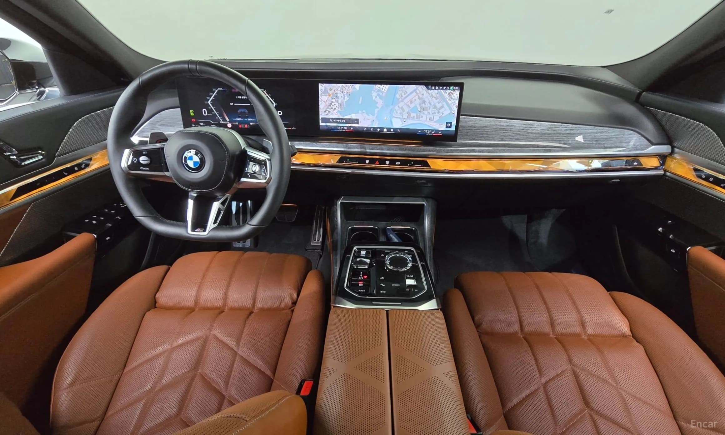 7 Series (G70)