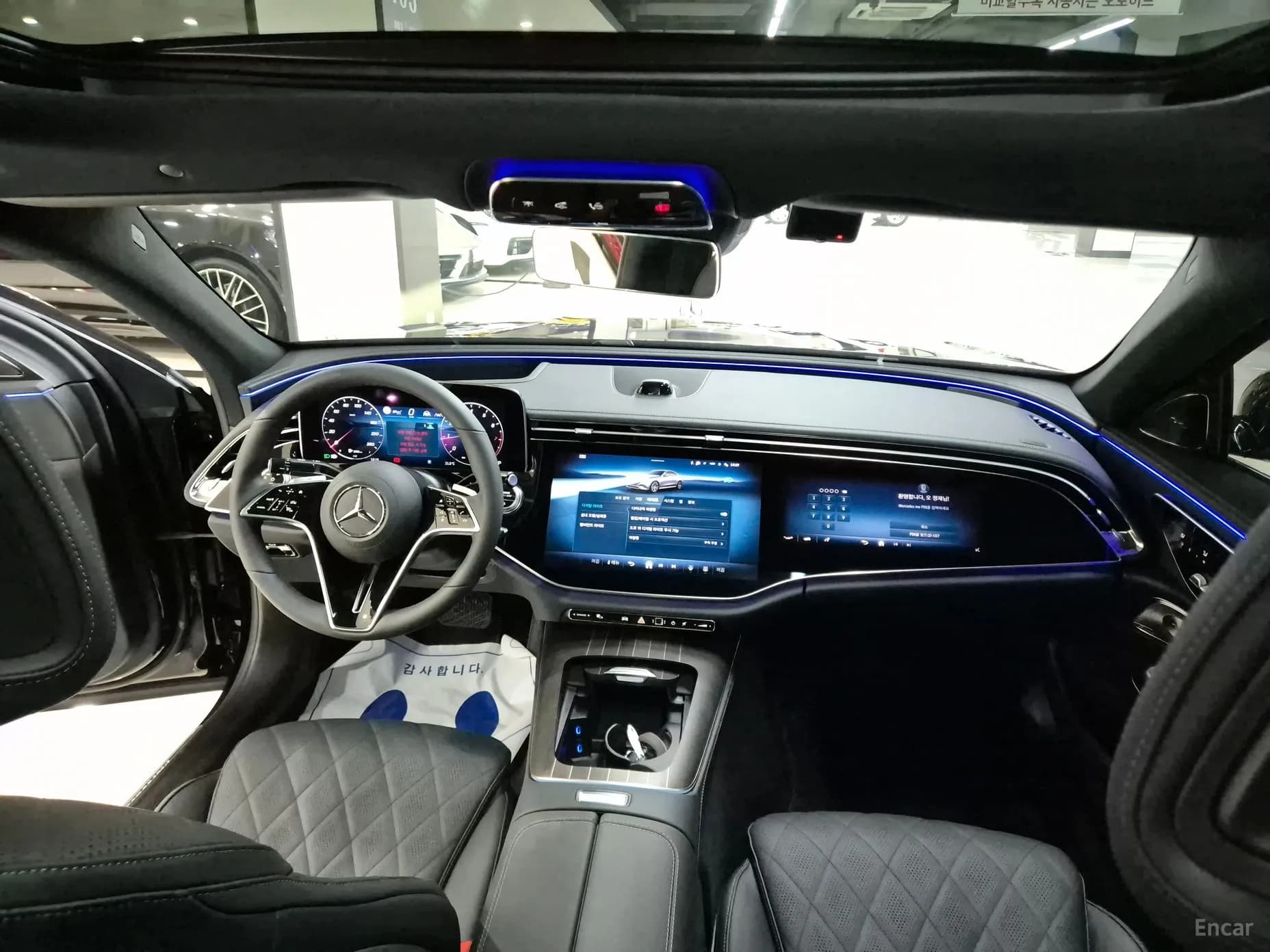 E-Class W214