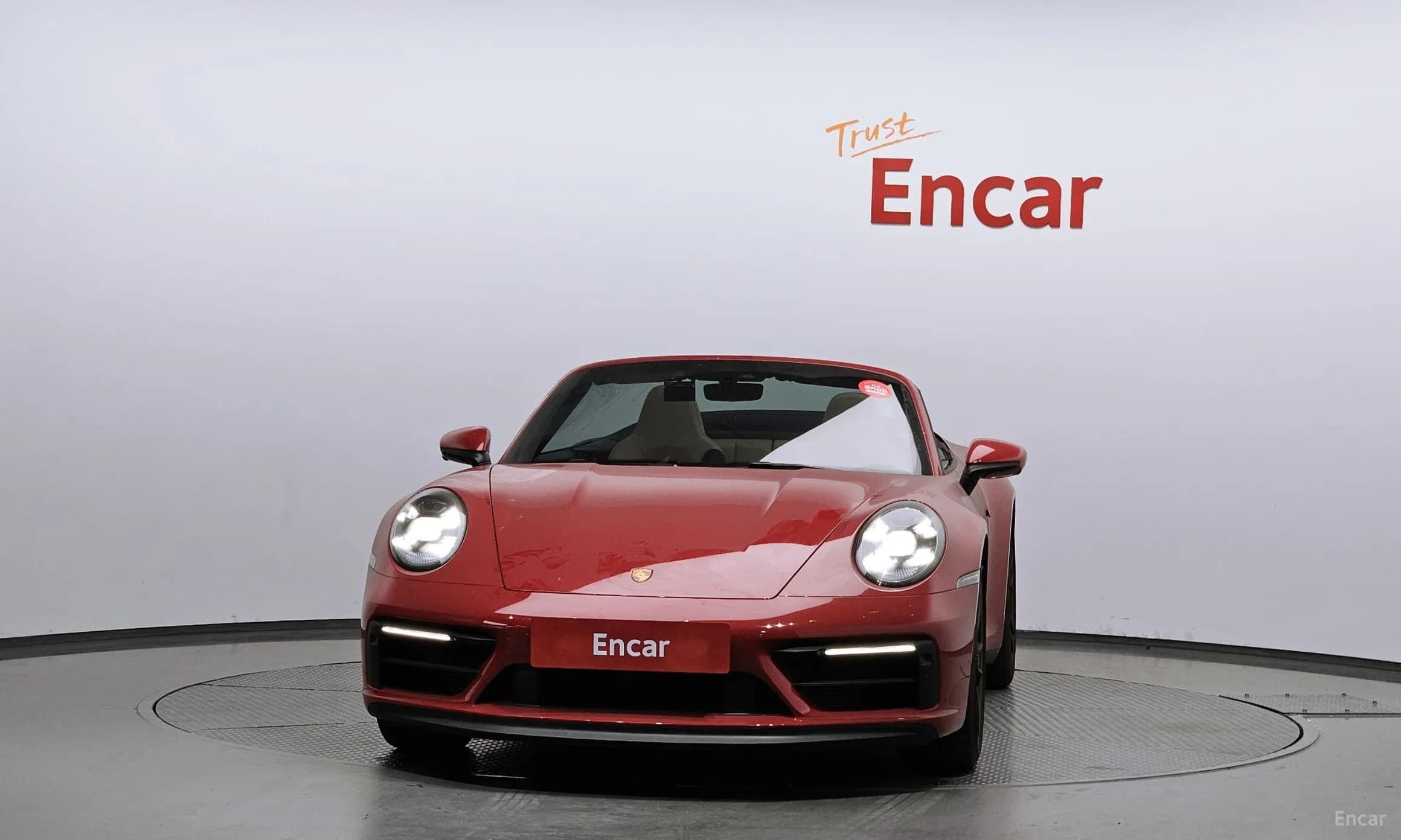 911 (992)