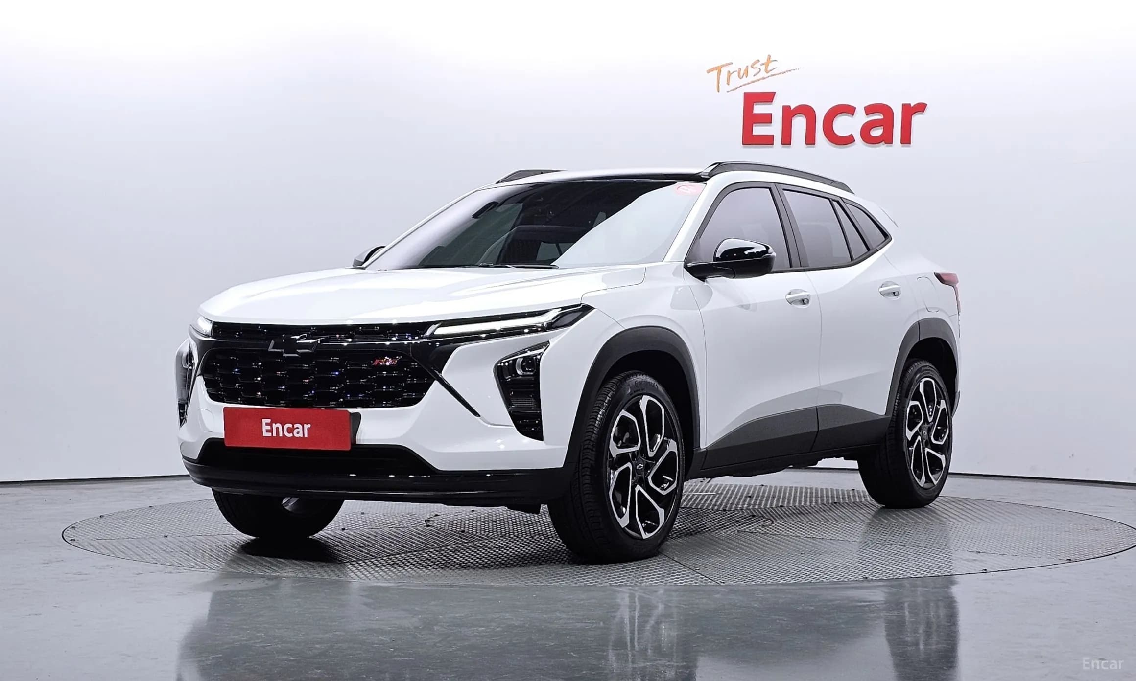 Trax Crossover