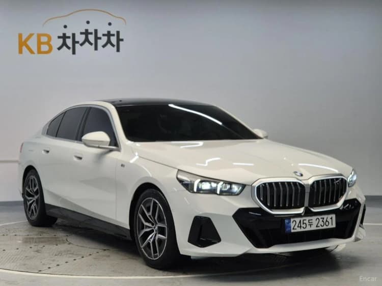 5 Series (G60)
