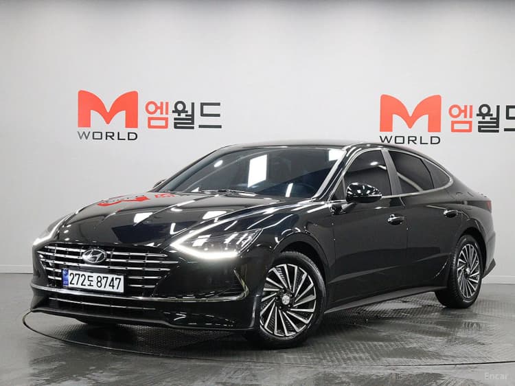 Sonata Hybrid (DN8)