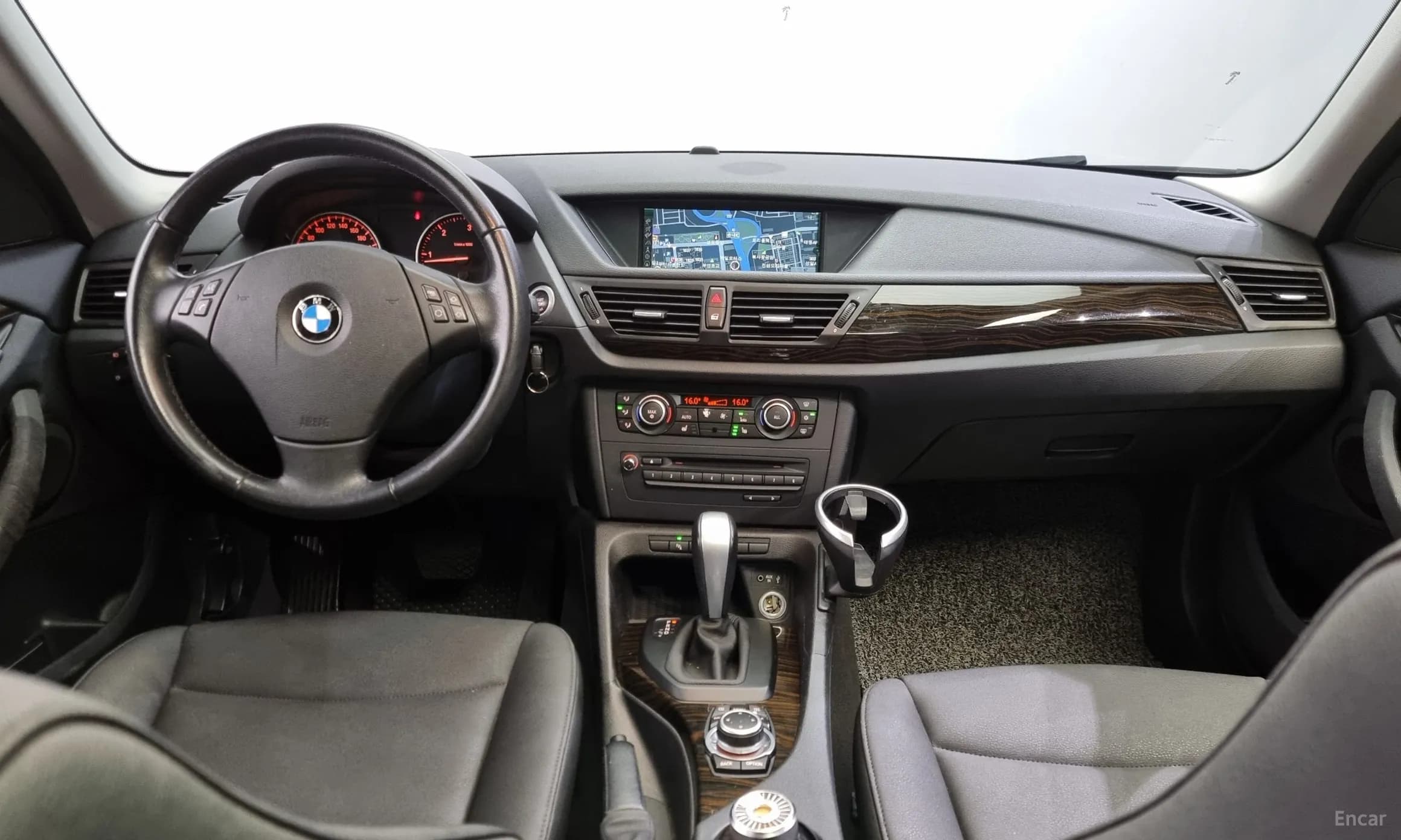 X1 (E84)