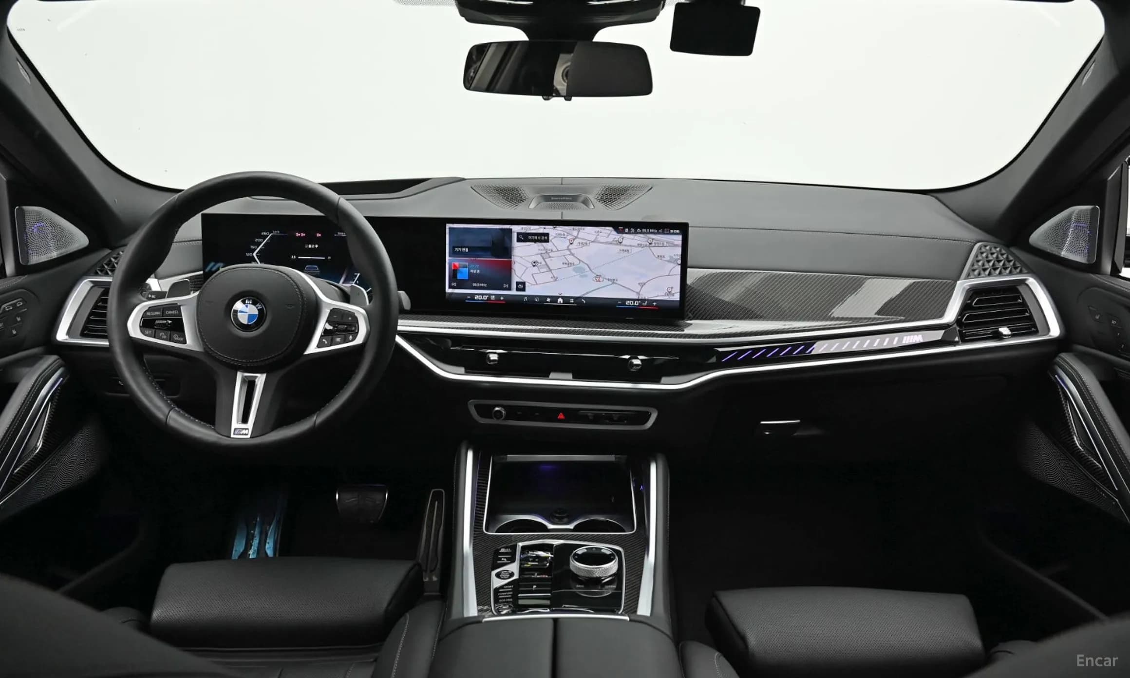 X6 (G06)