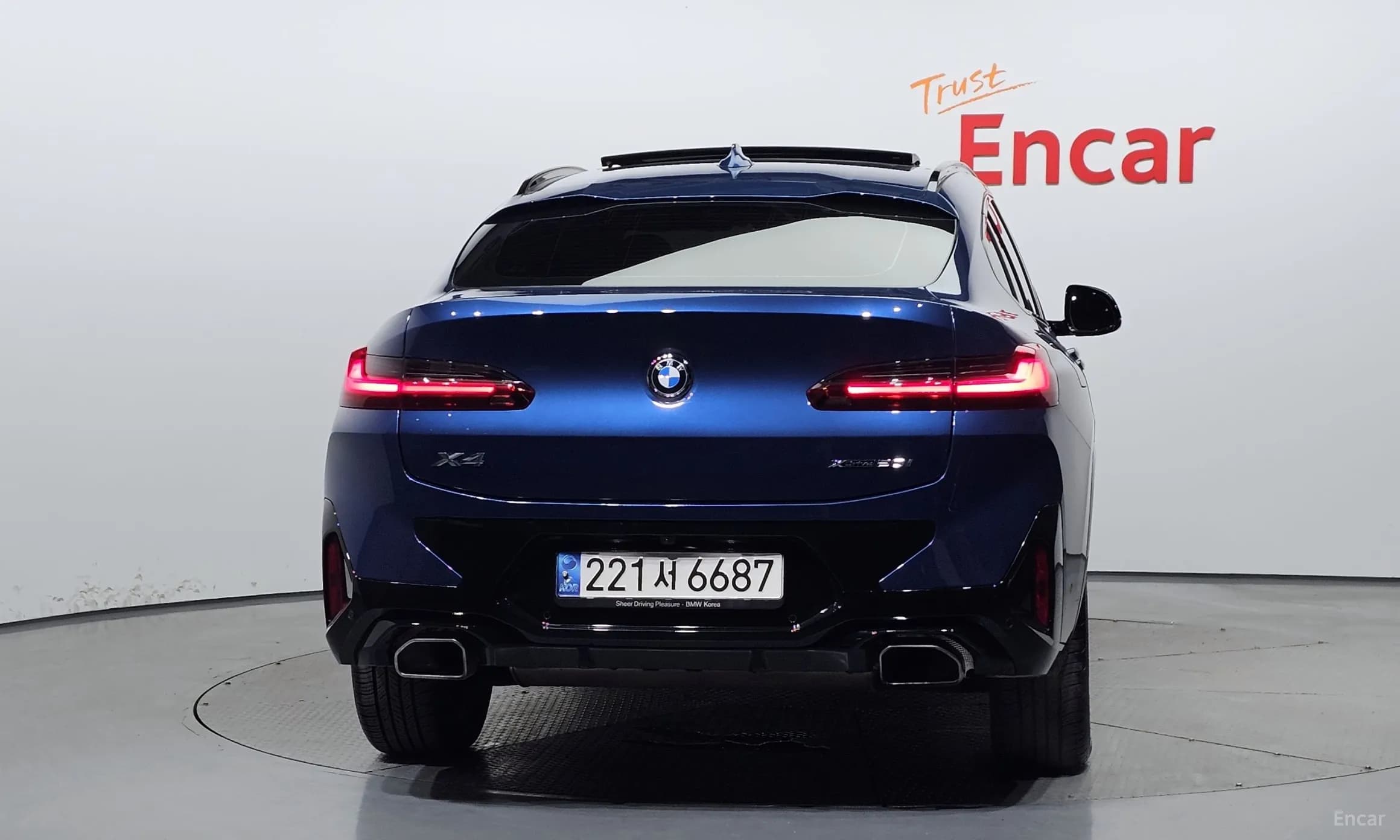X4 (G02)
