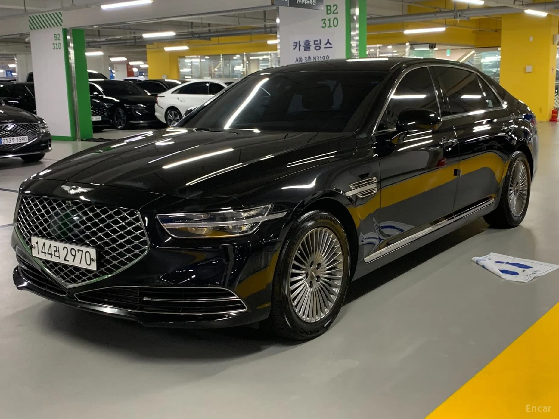 G90