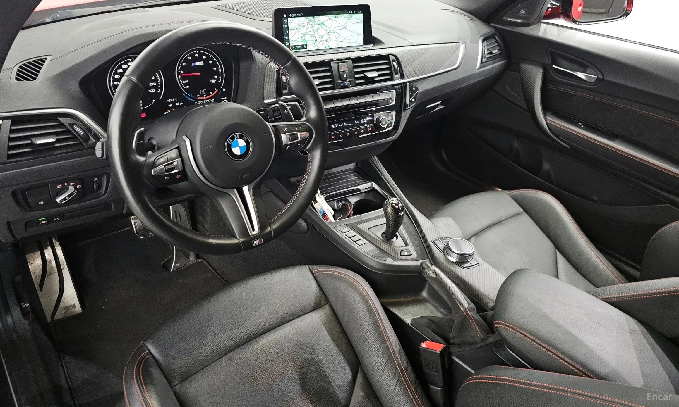 M2 (F87)