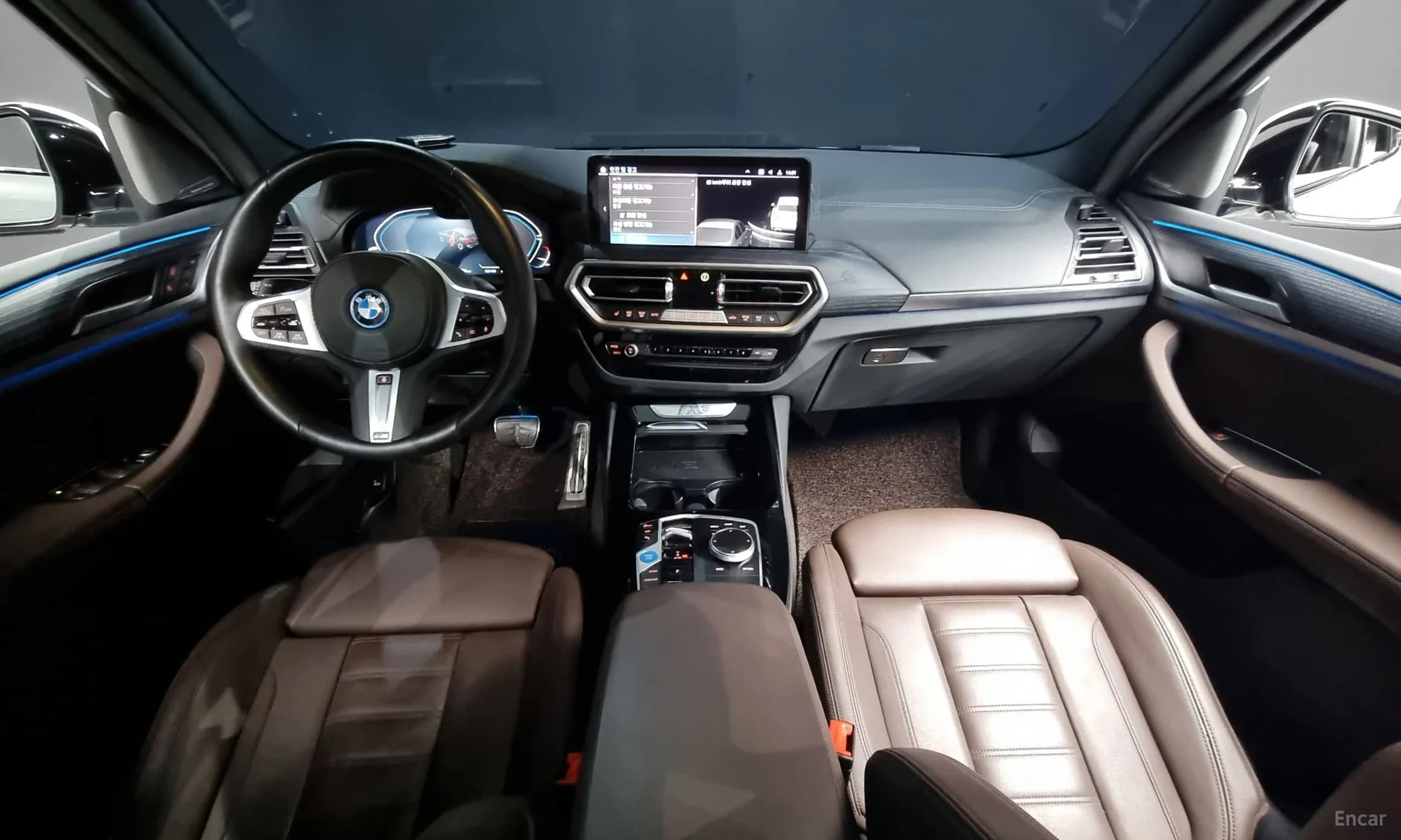 iX3