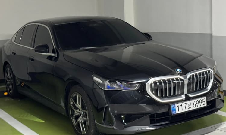 5 Series (G60)