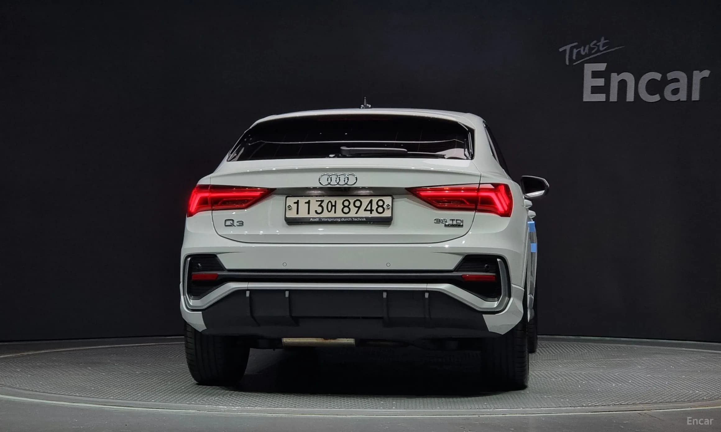 Q3 (F3)