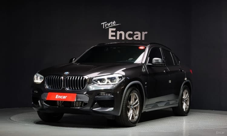X4 (G02)