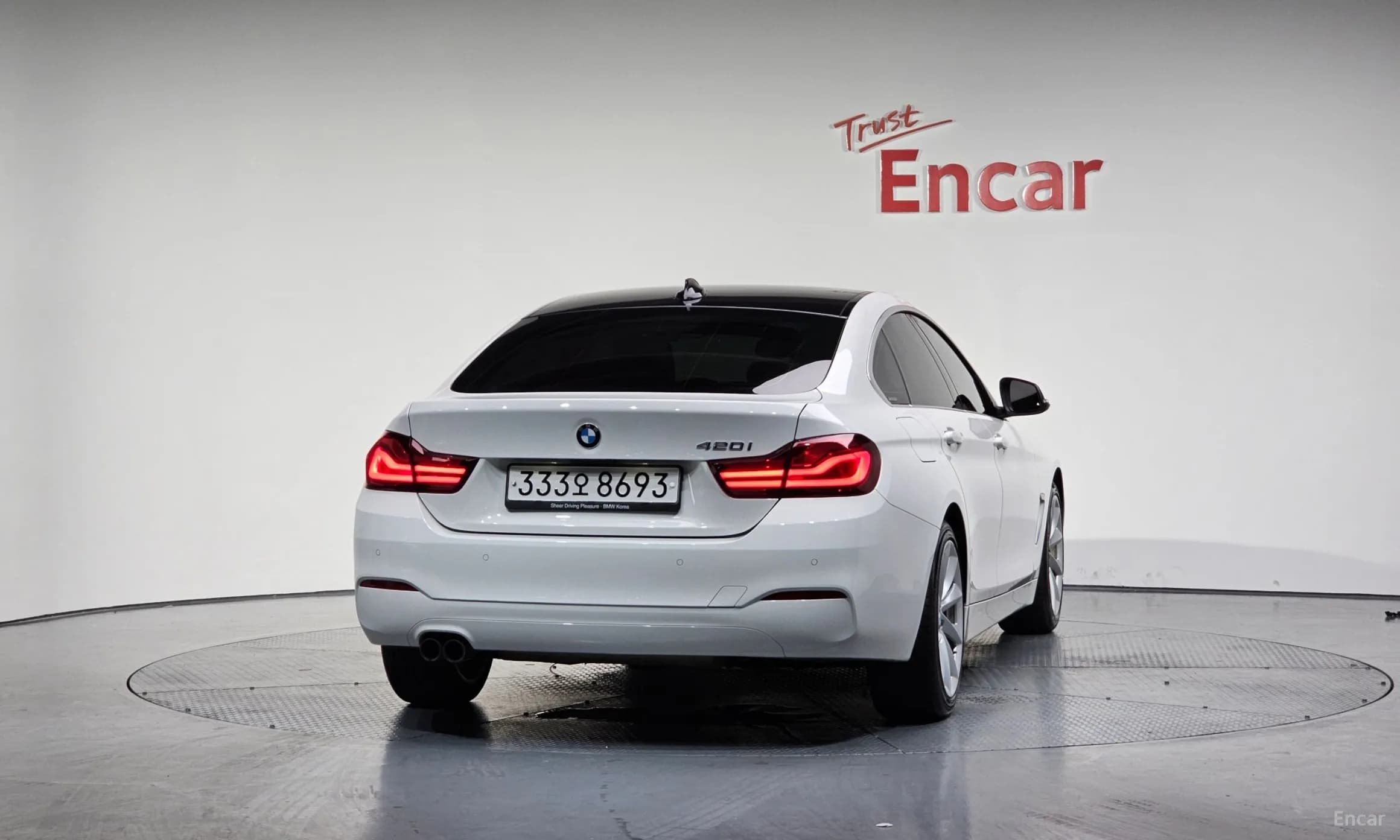 Series 4 (F32)