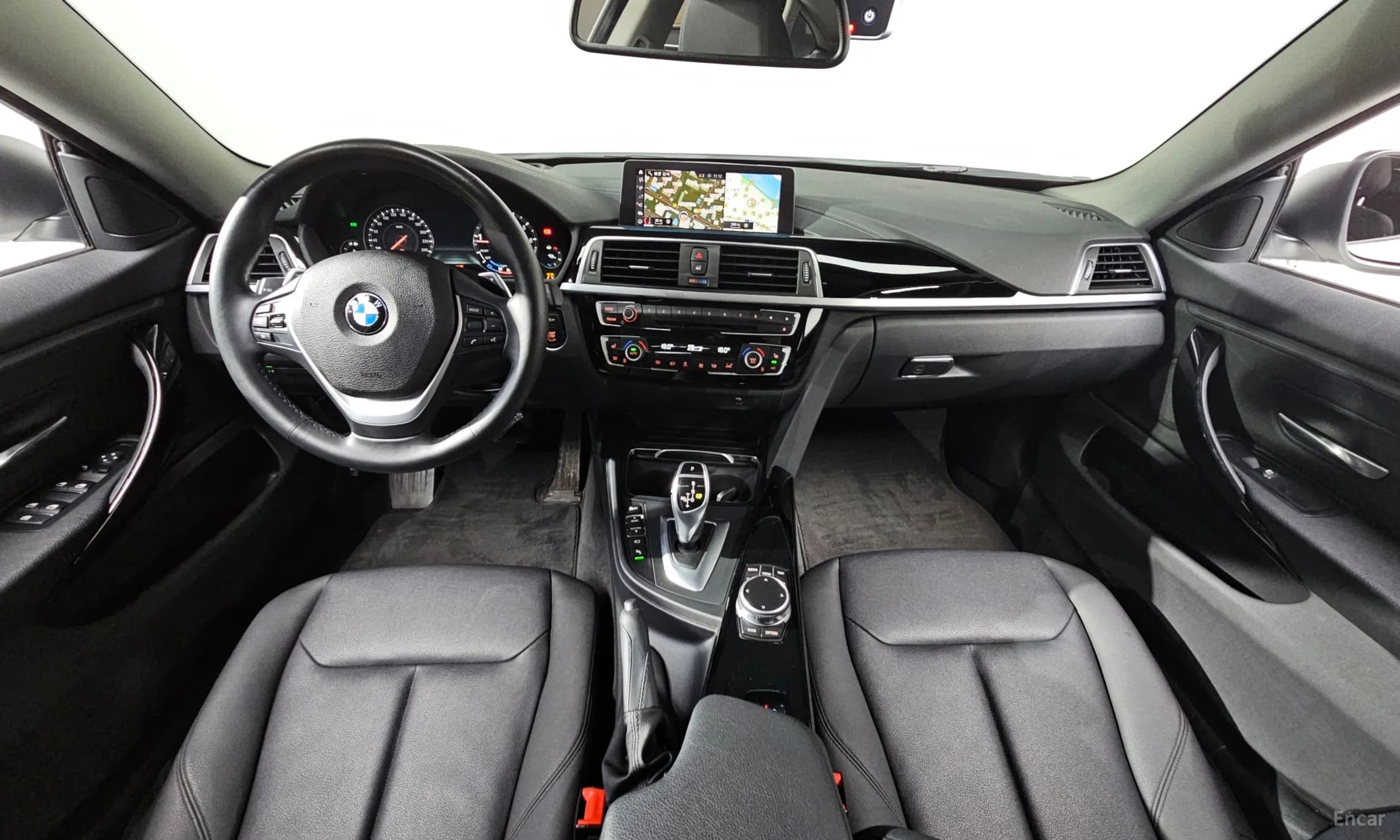 Series 4 (F32)