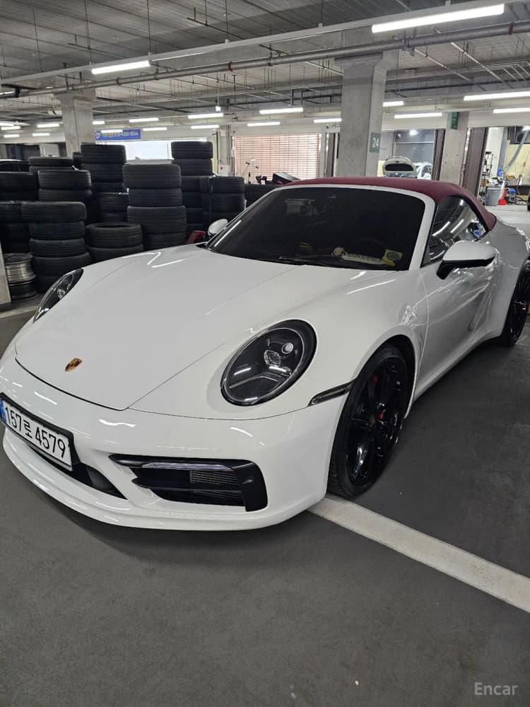 911 (992)