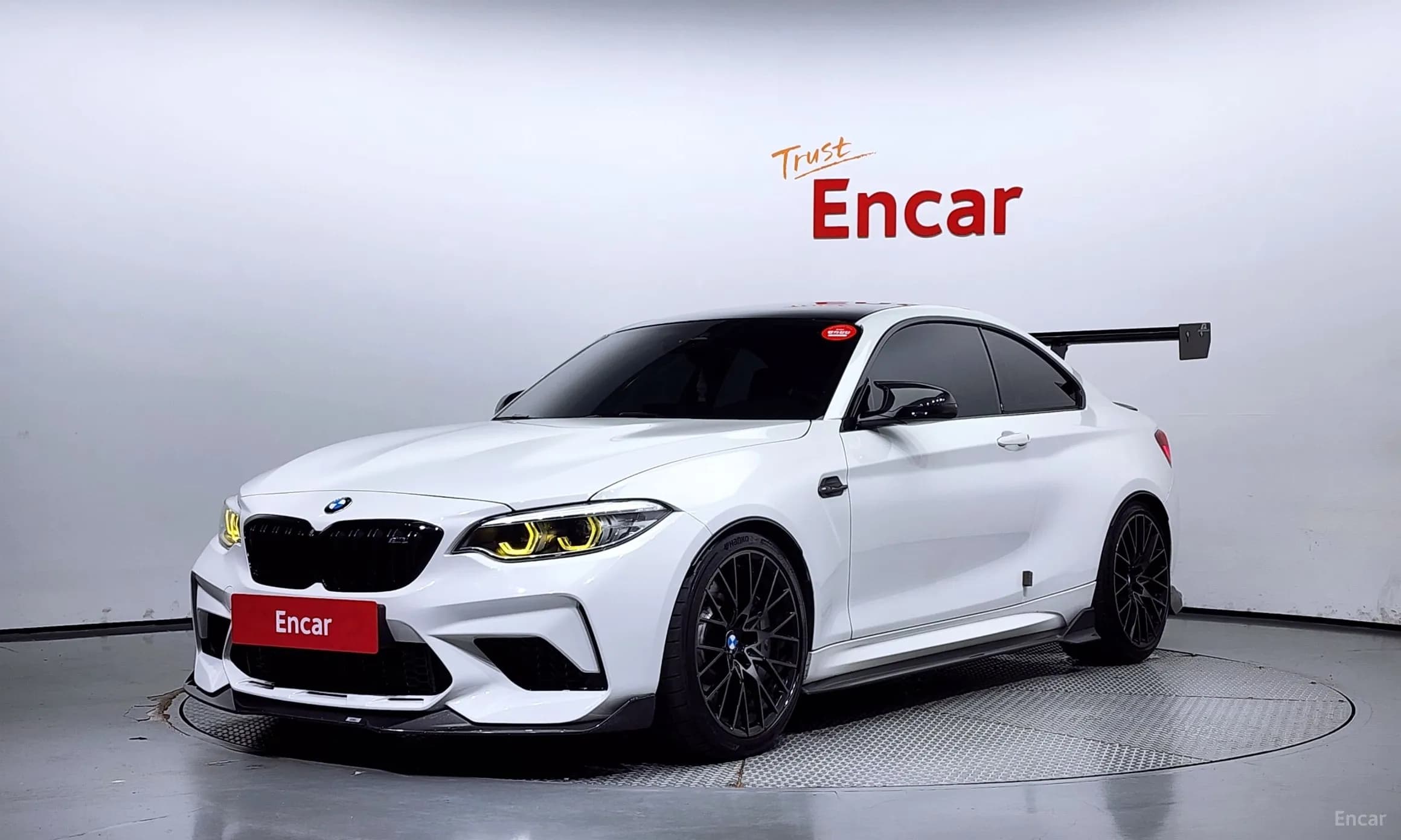 M2 (F87)