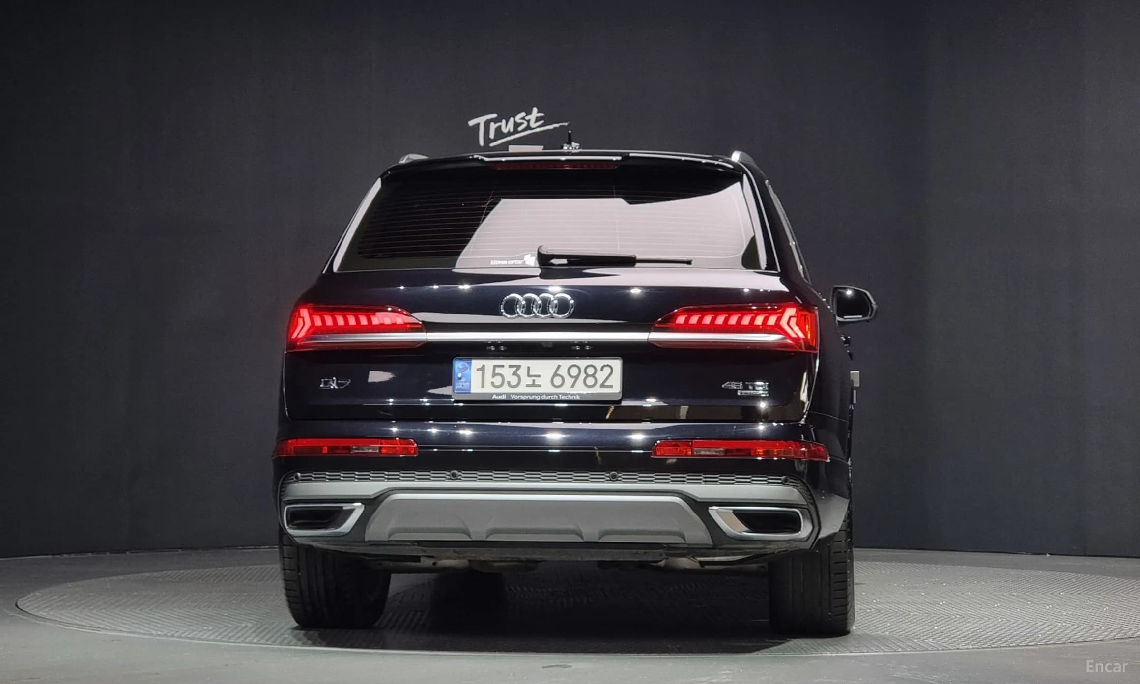 Q7 (4M)