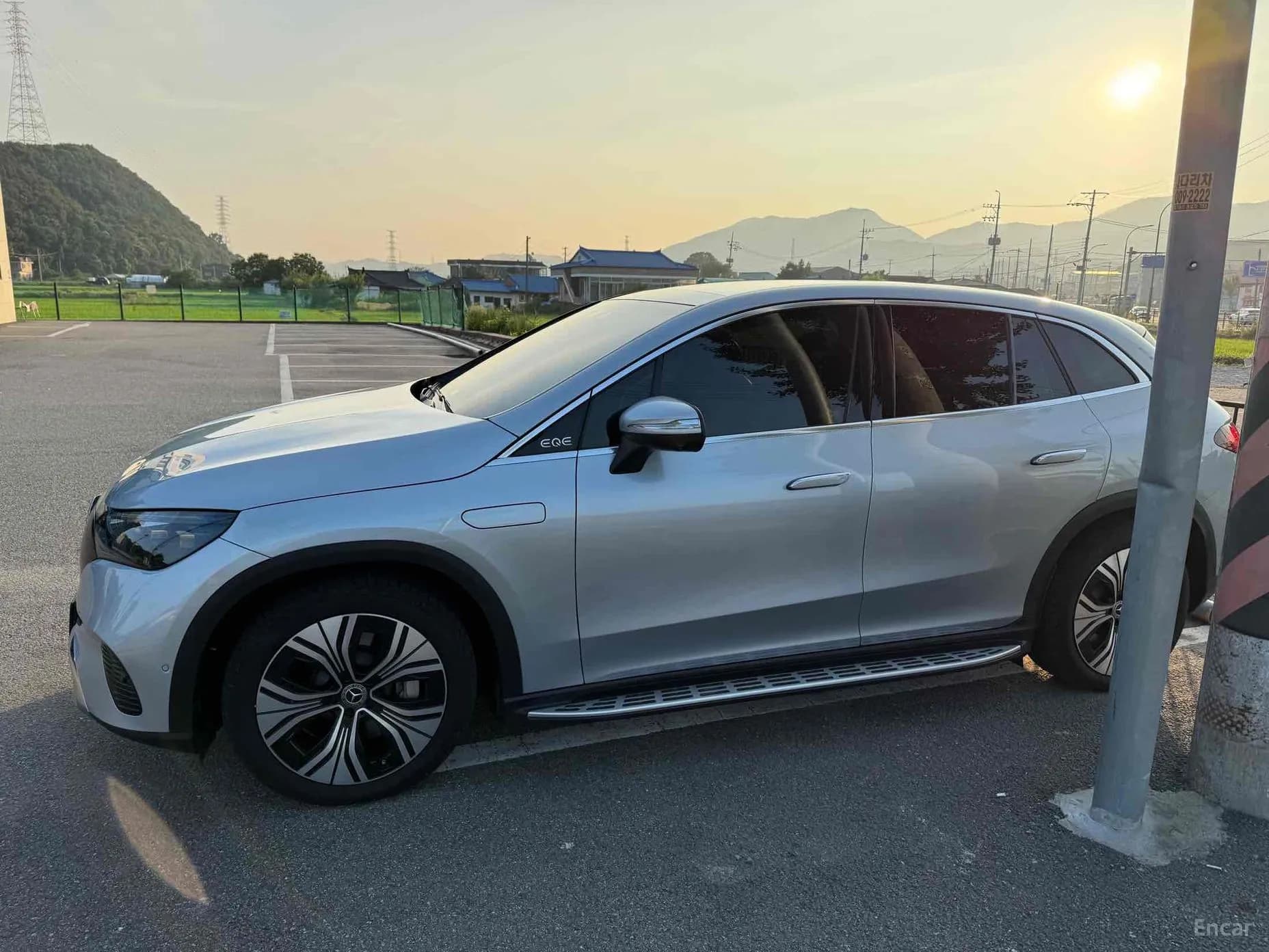 EQE SUV X294