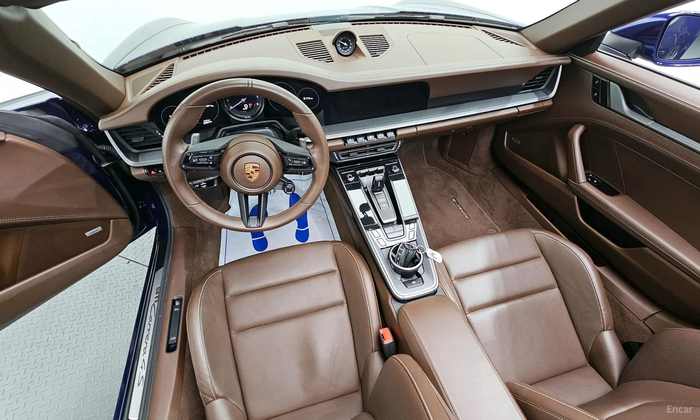 911 (992)