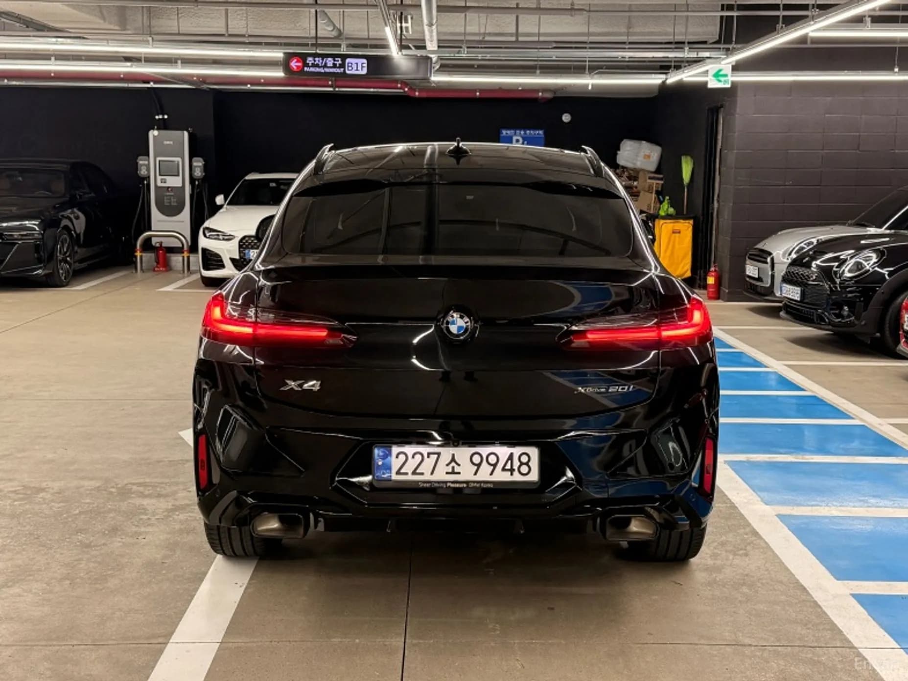 X4 (G02)