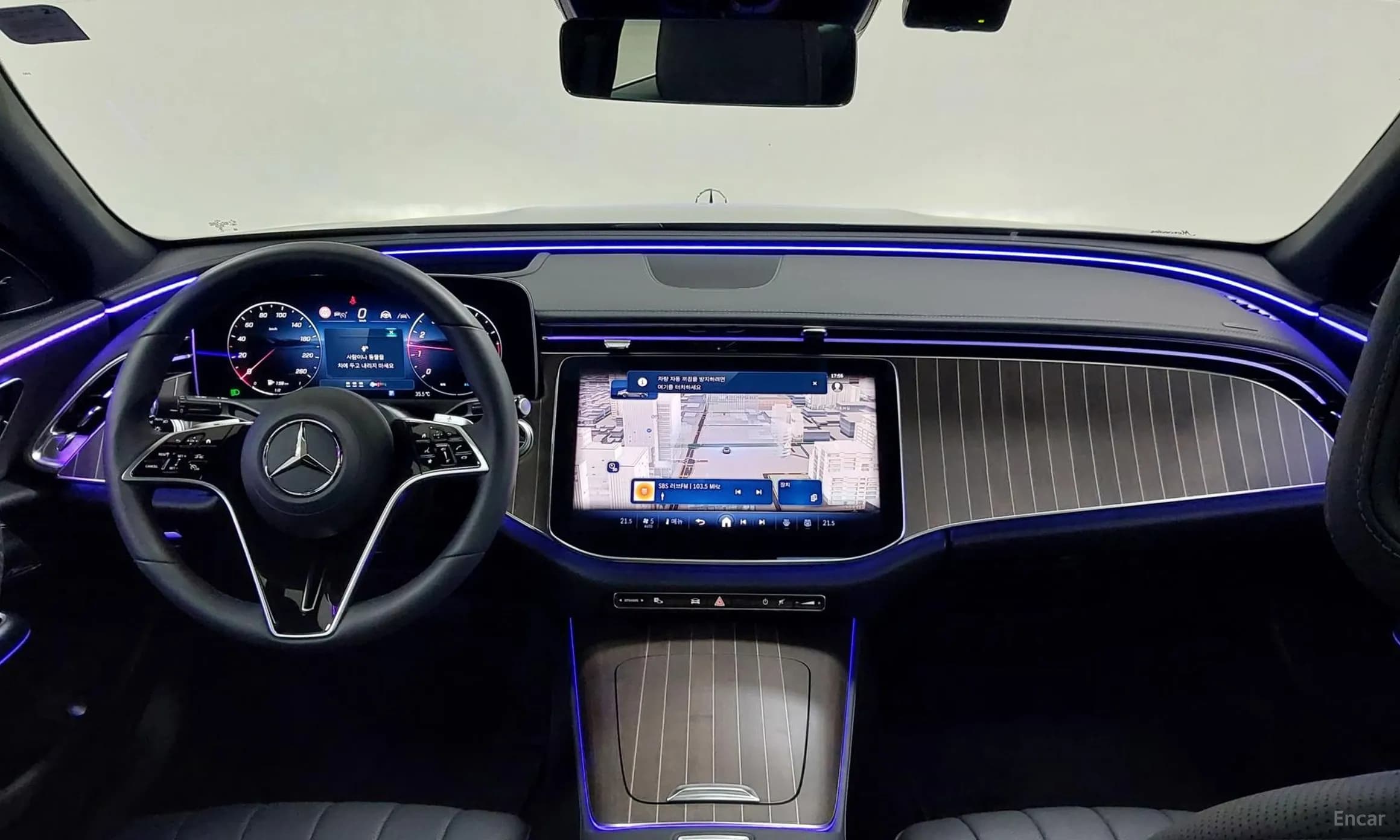 E-Class W214