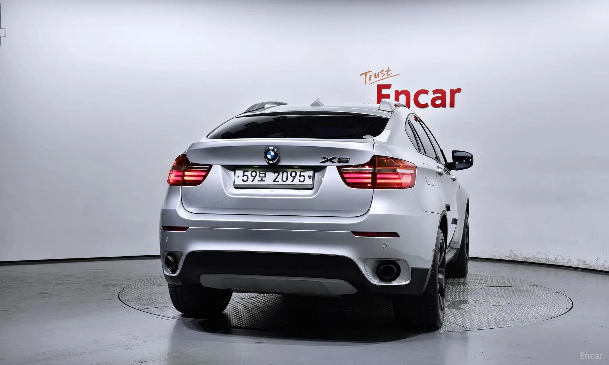 X6 (E71)
