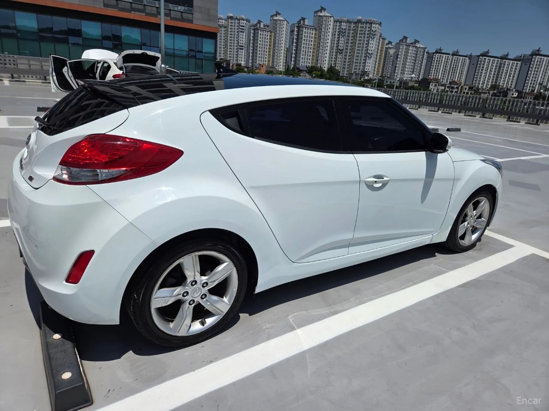 Veloster