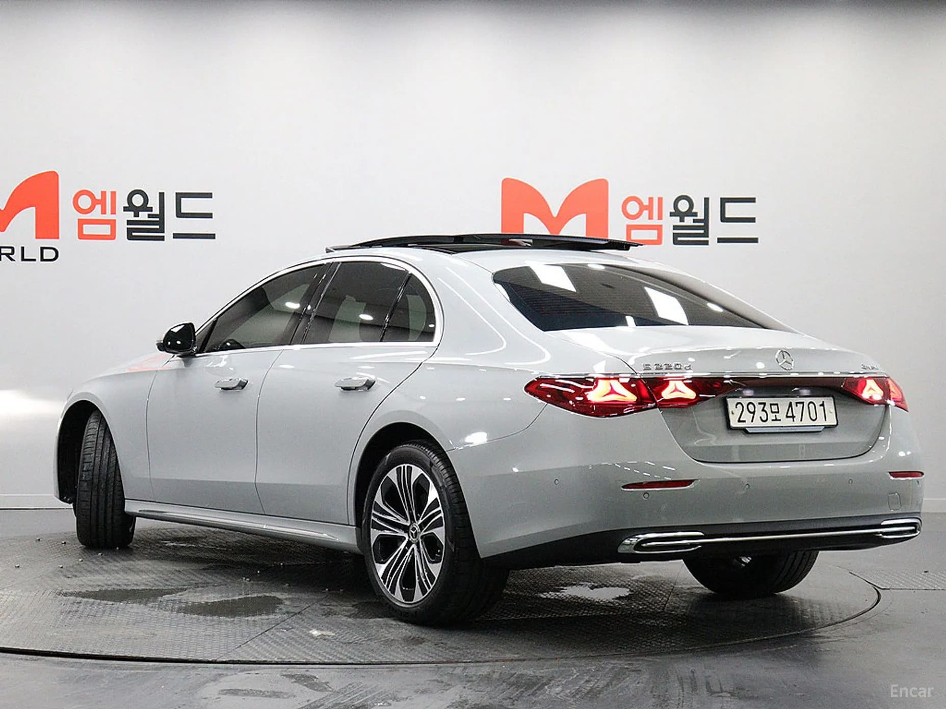 E-Class W214