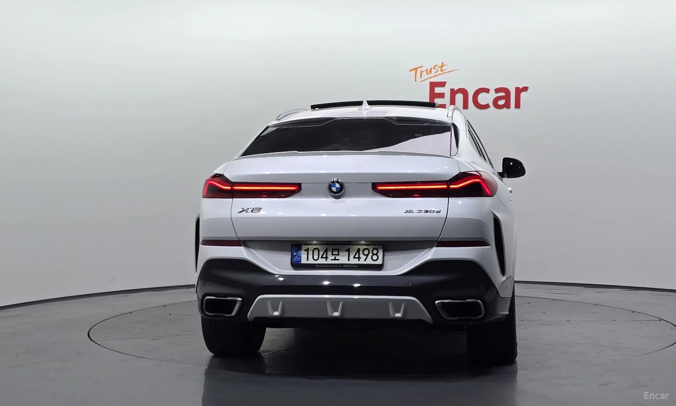 X6 (G06)