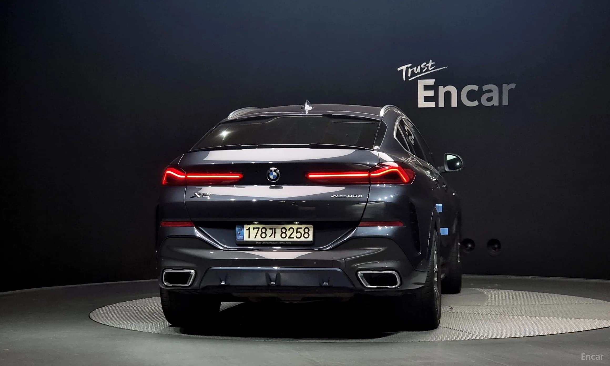 X6 (G06)