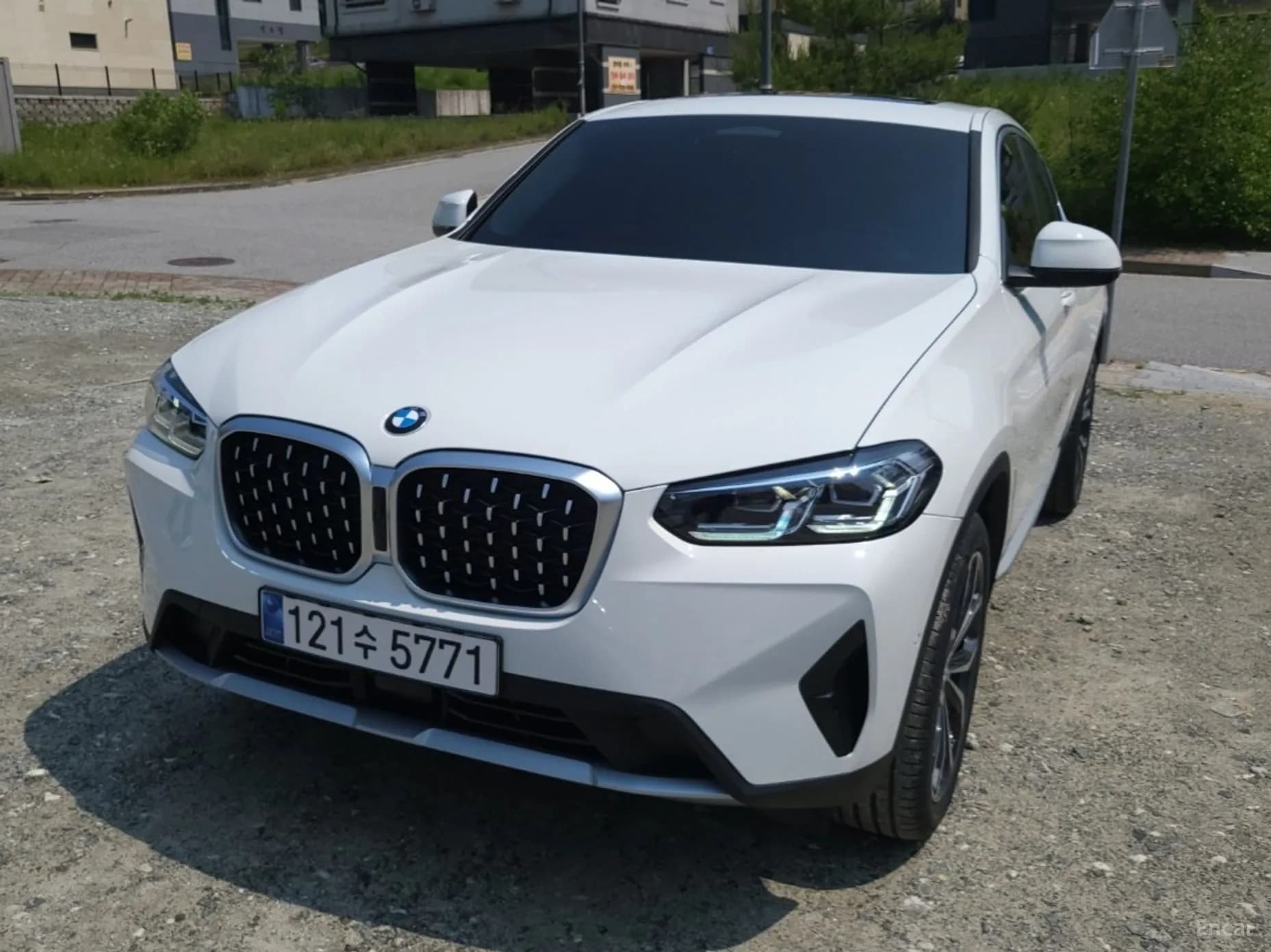 X4 (G02)