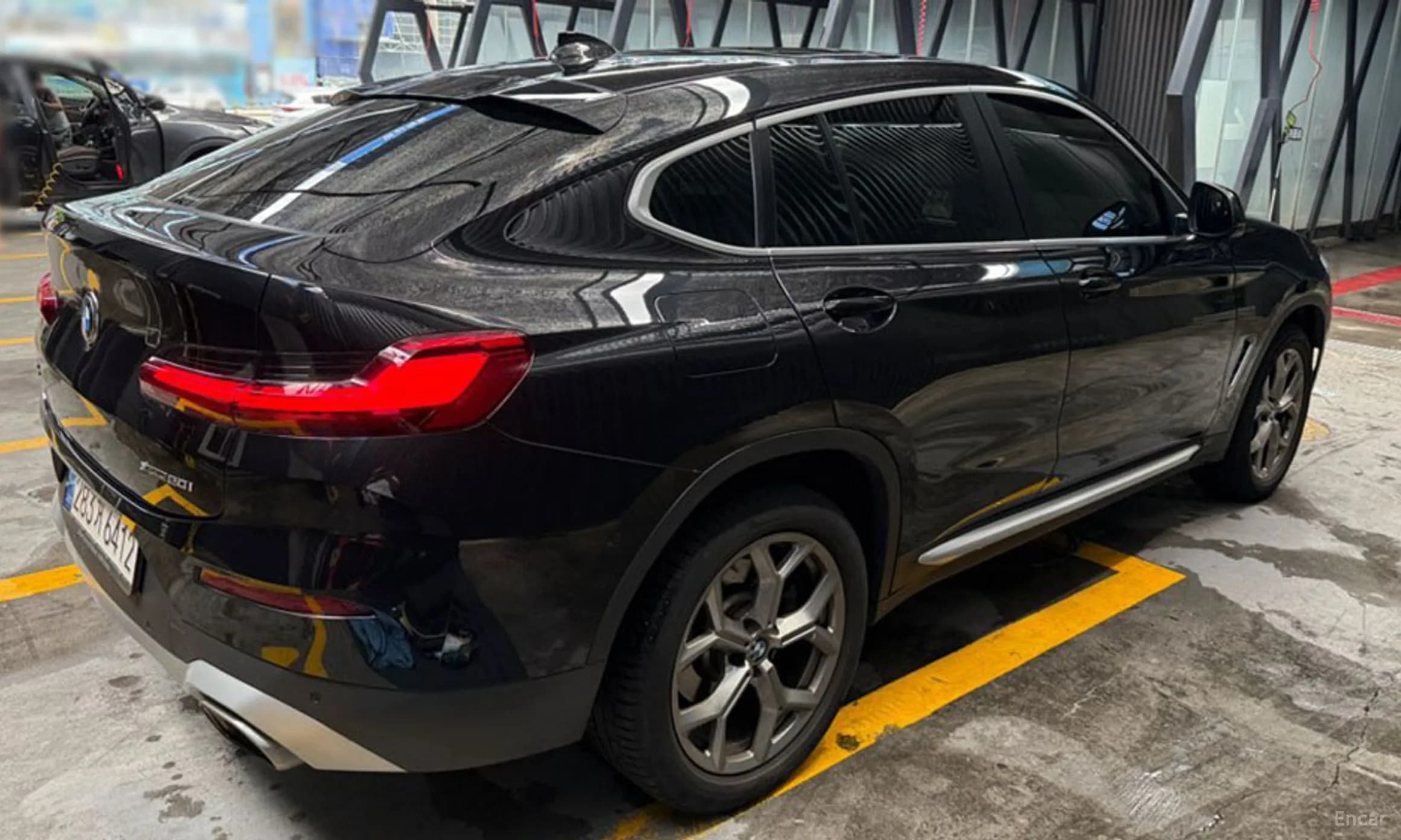 X4 (G02)