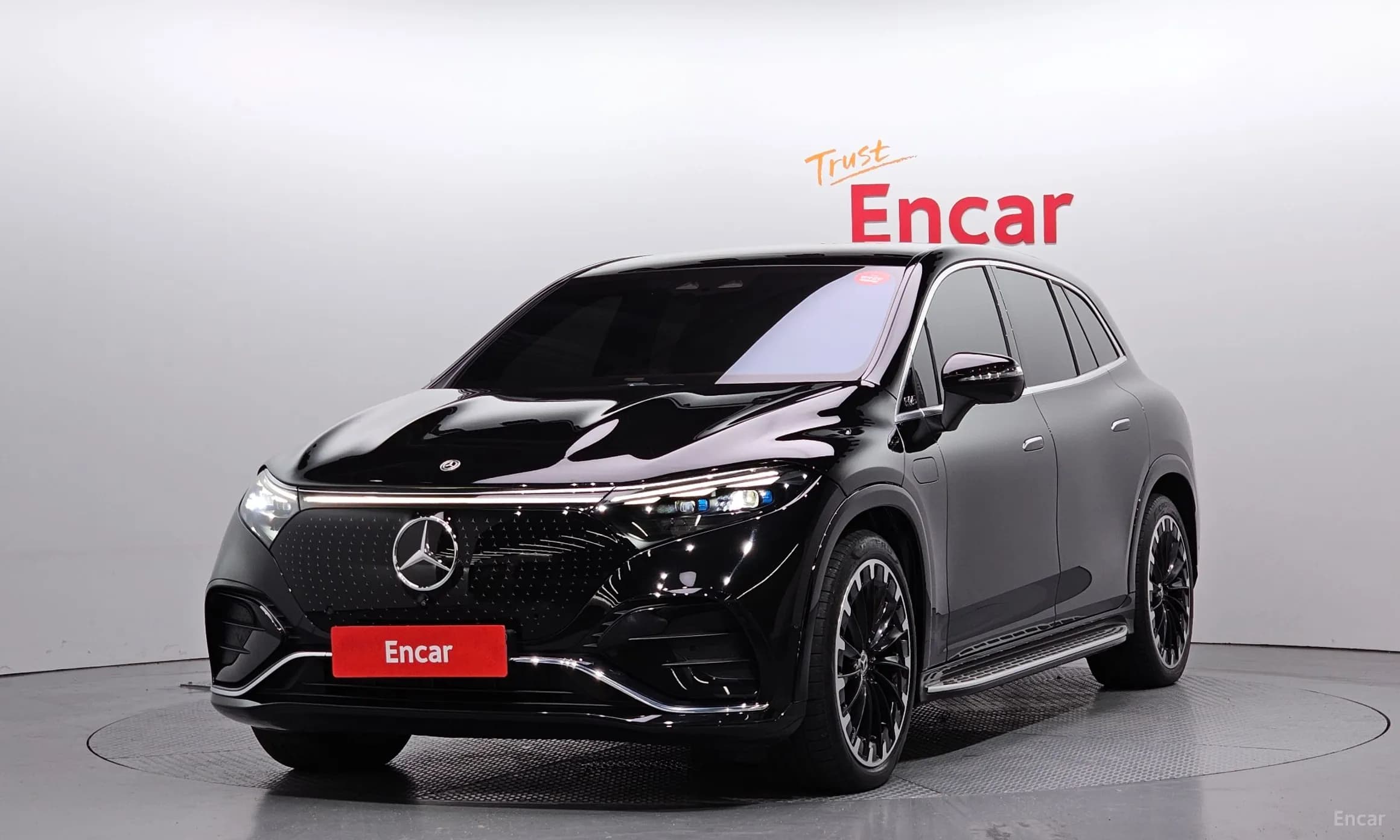EQS SUV X296