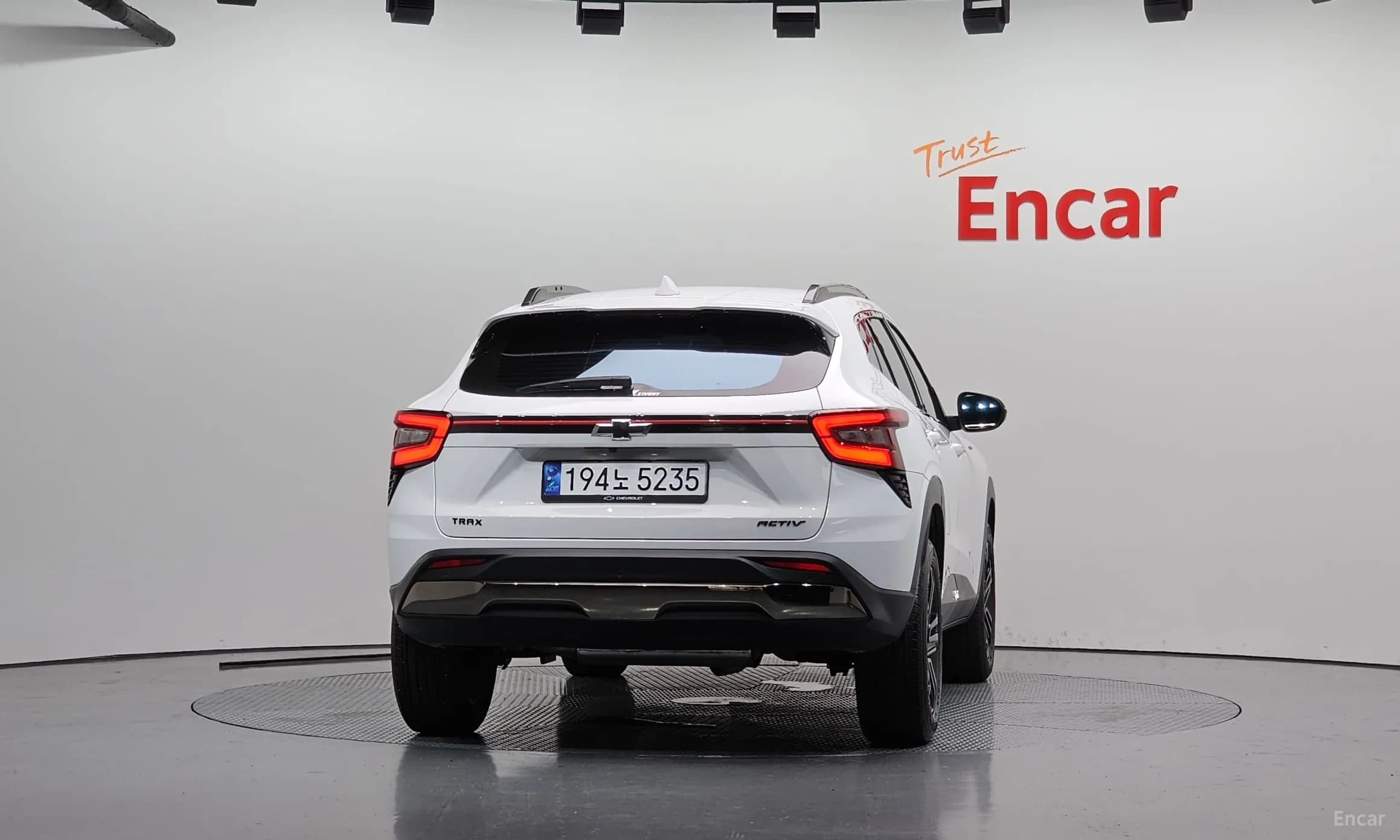 Trax Crossover