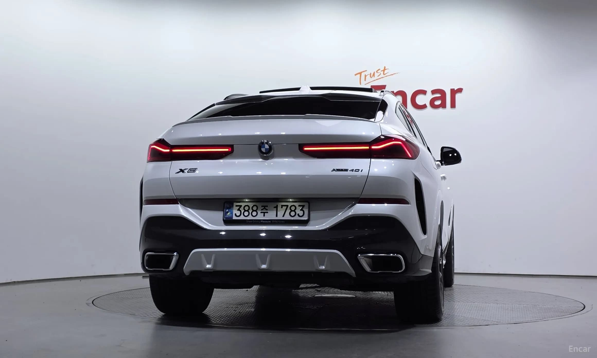 X6 (G06)