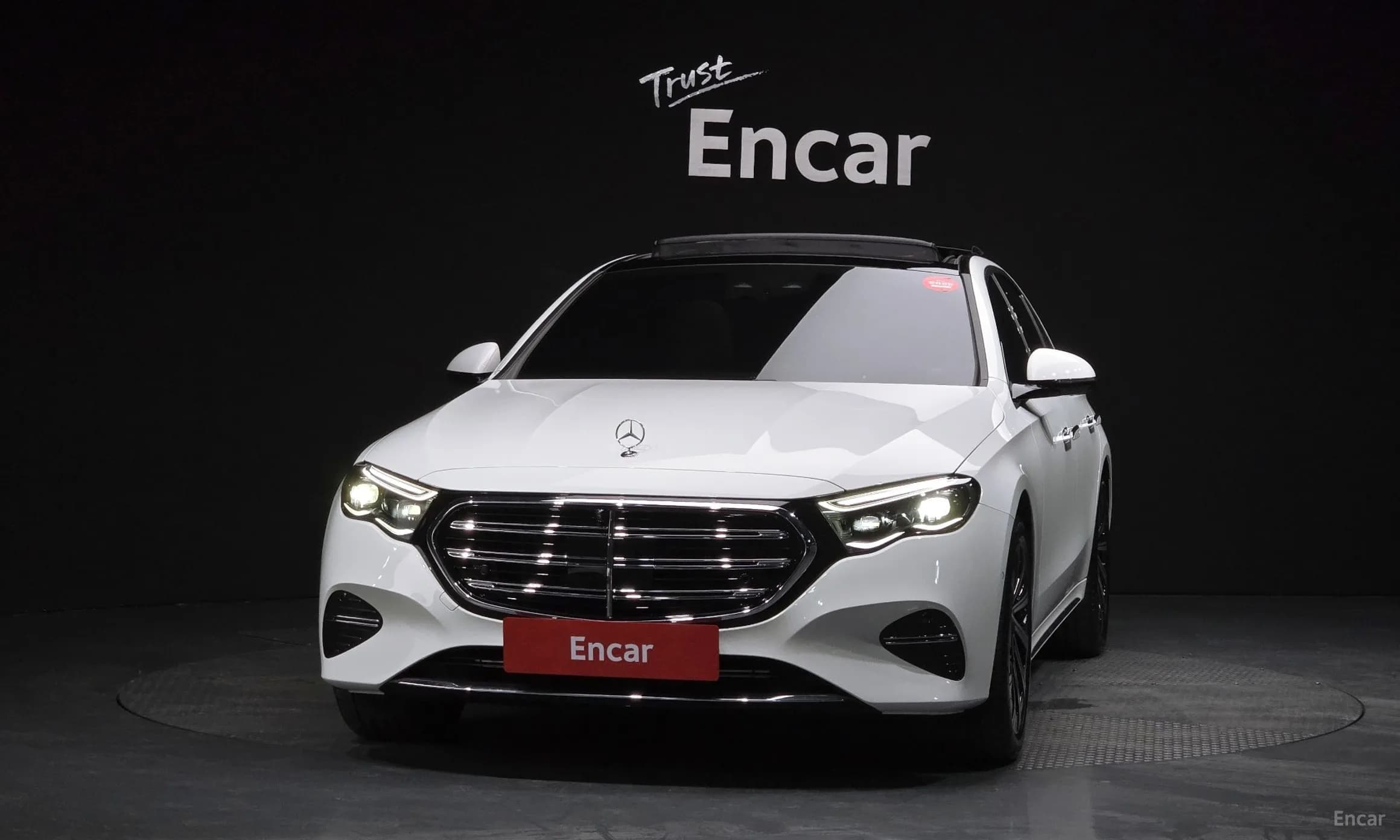 E-Class W214