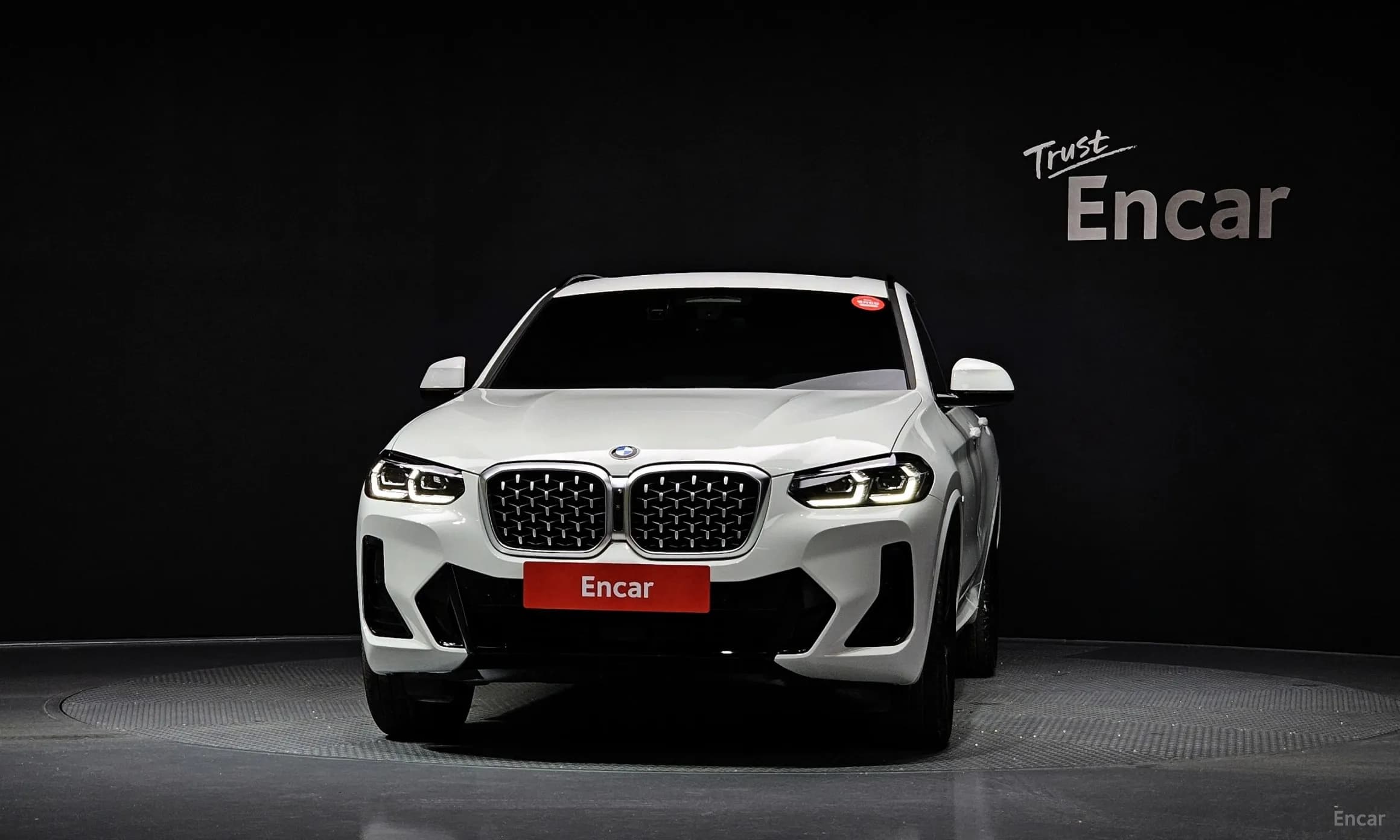 X4 (G02)