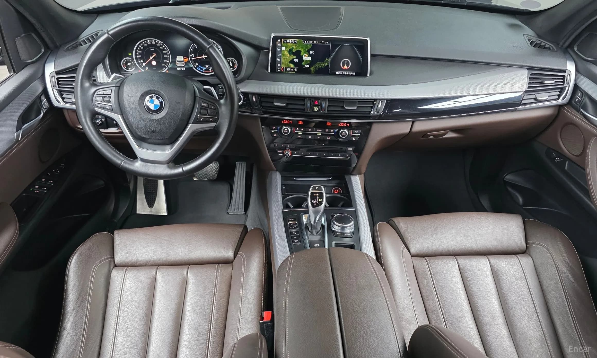X5 (F15)