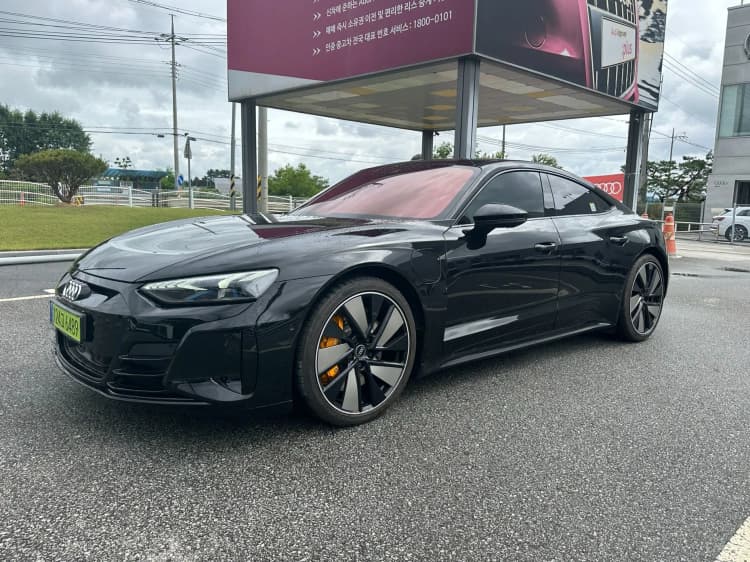 e-tron GT