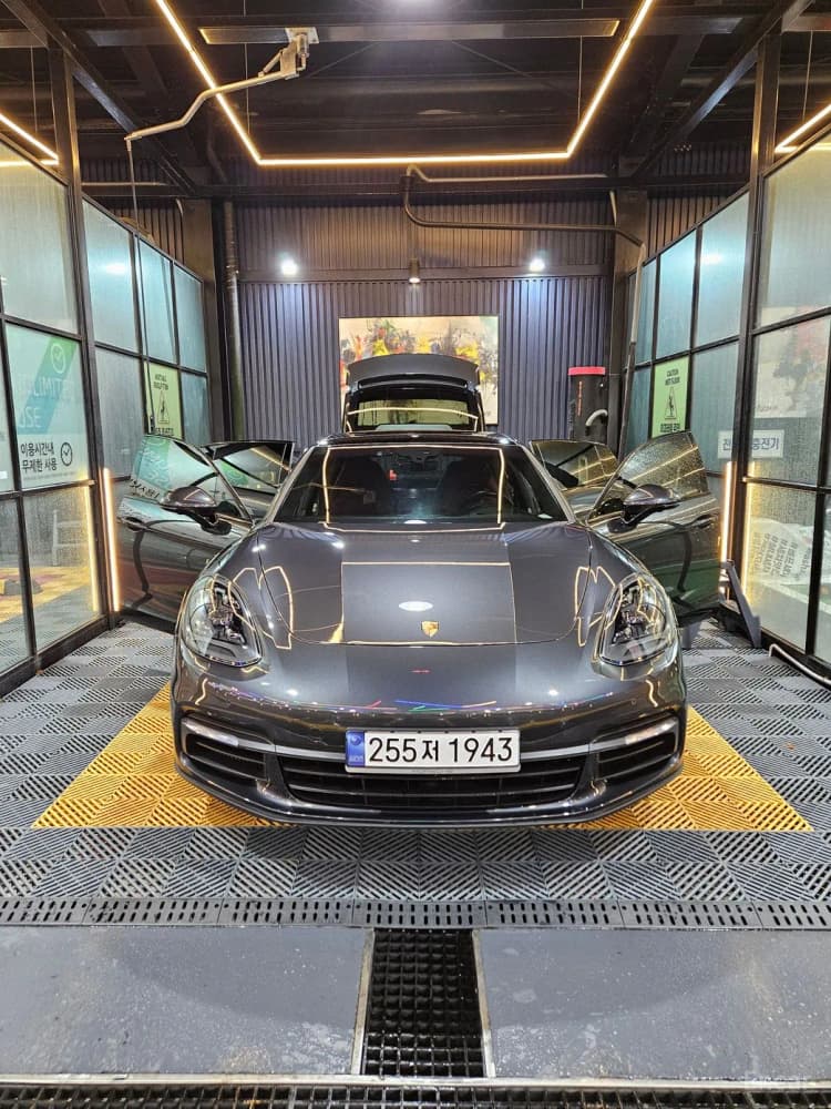 Panamera (971)