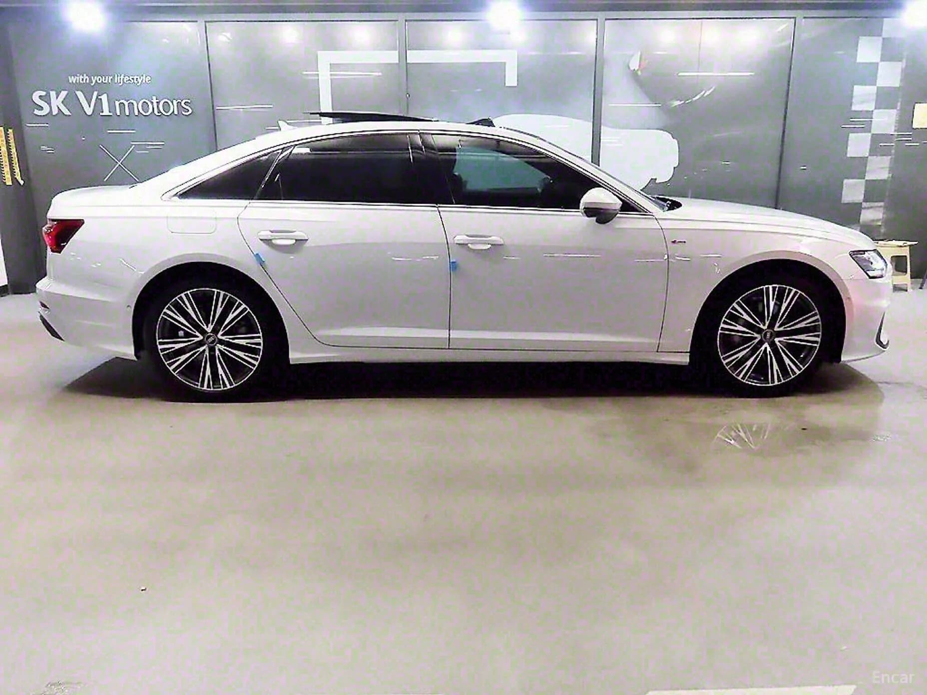 A6 (C8)