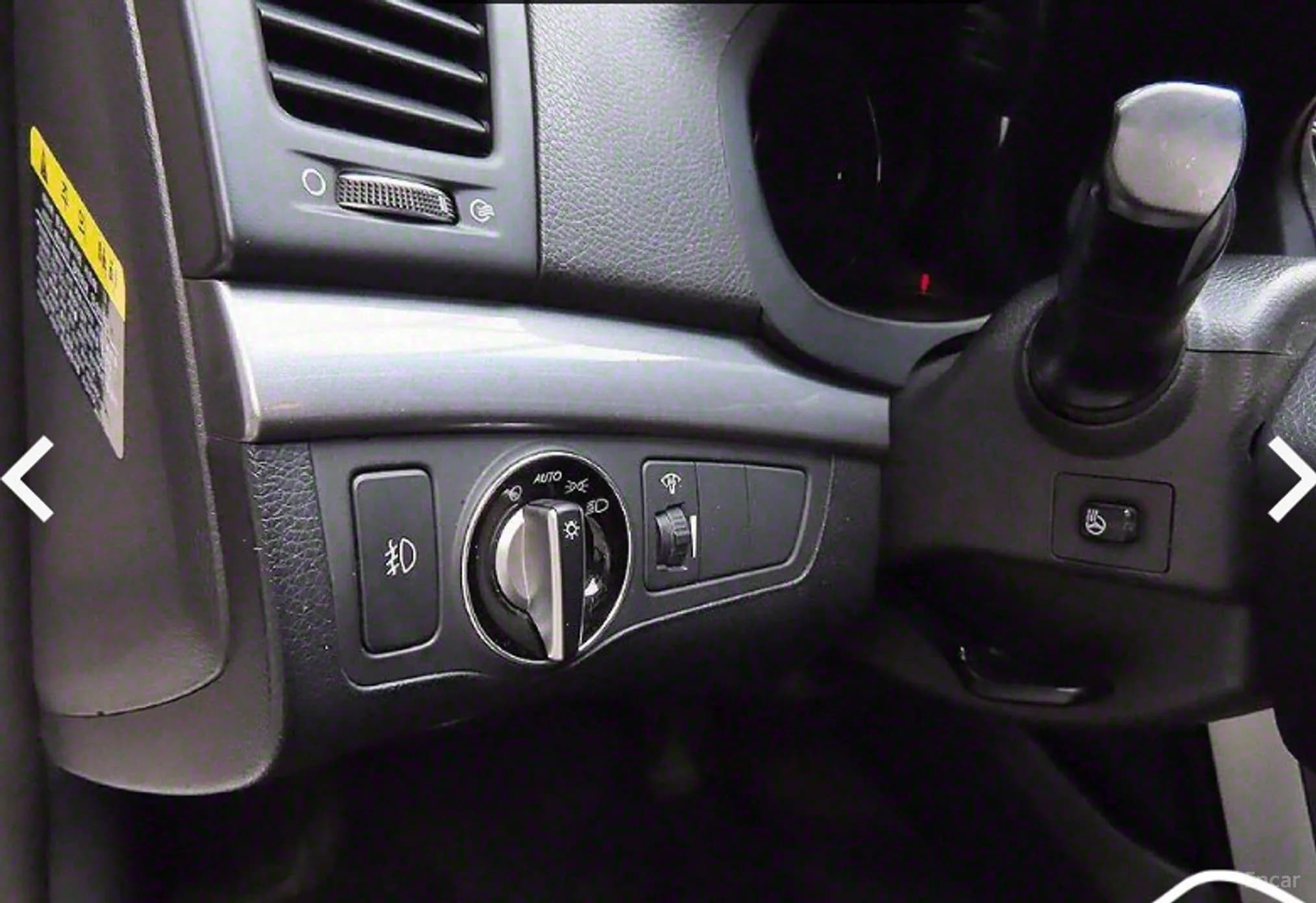 i40 Saloon